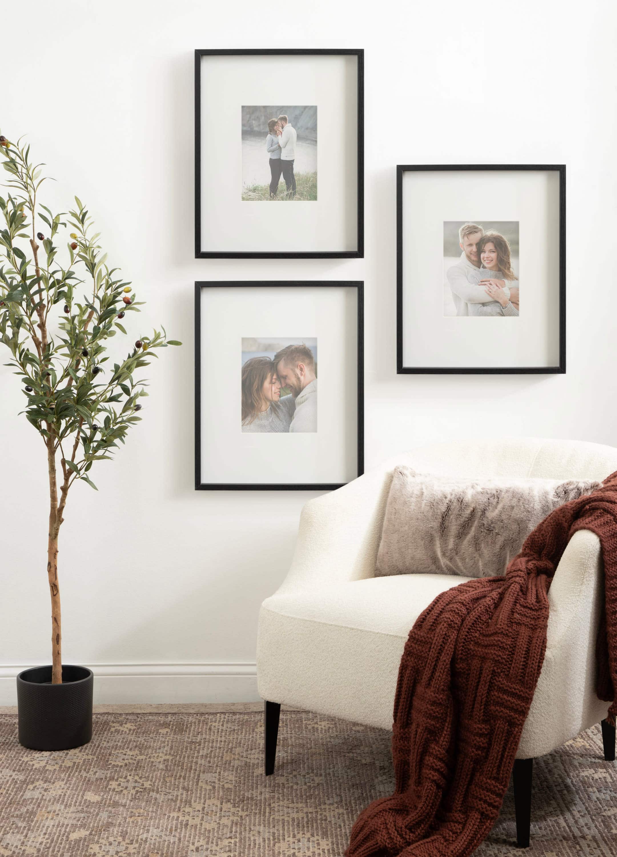Kate and Laurel Gibson 16" x 20" Photo Frames 8" x 10" with Mat, 3ct.