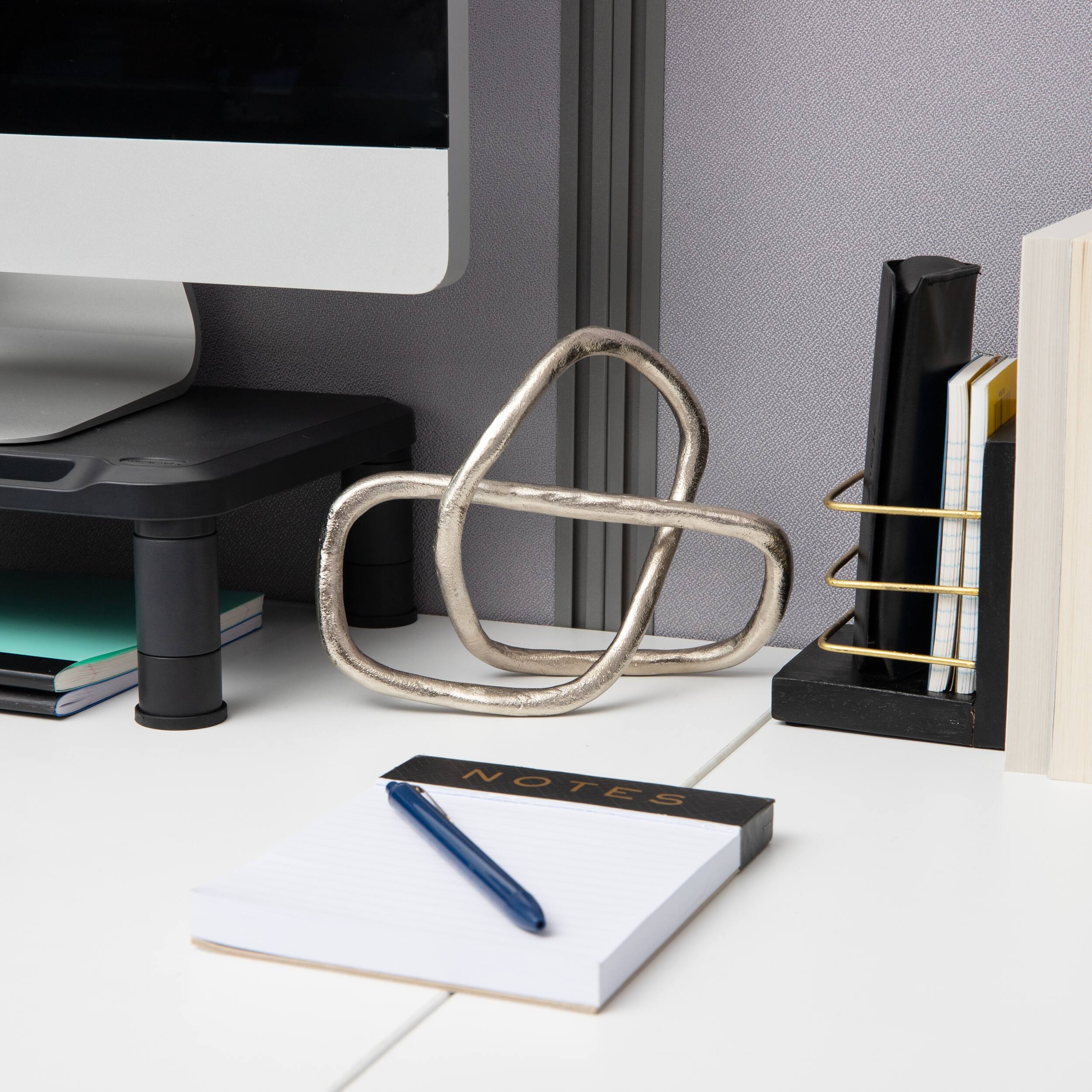 Mind Reader Geometric Infinity Sculpture, Metal, Silver