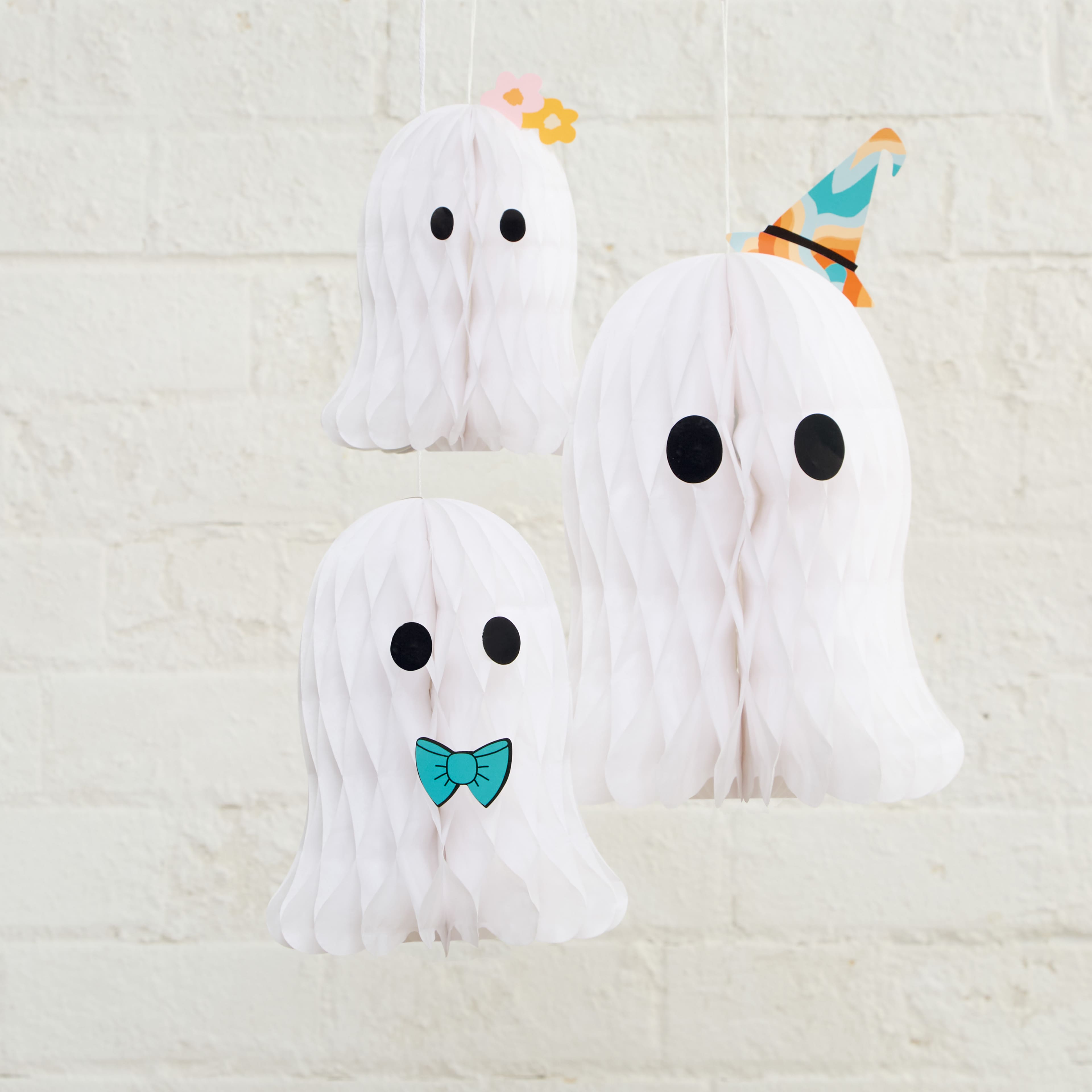 Magical Honeycomb Ghosts, 3ct. by Celebrate It™