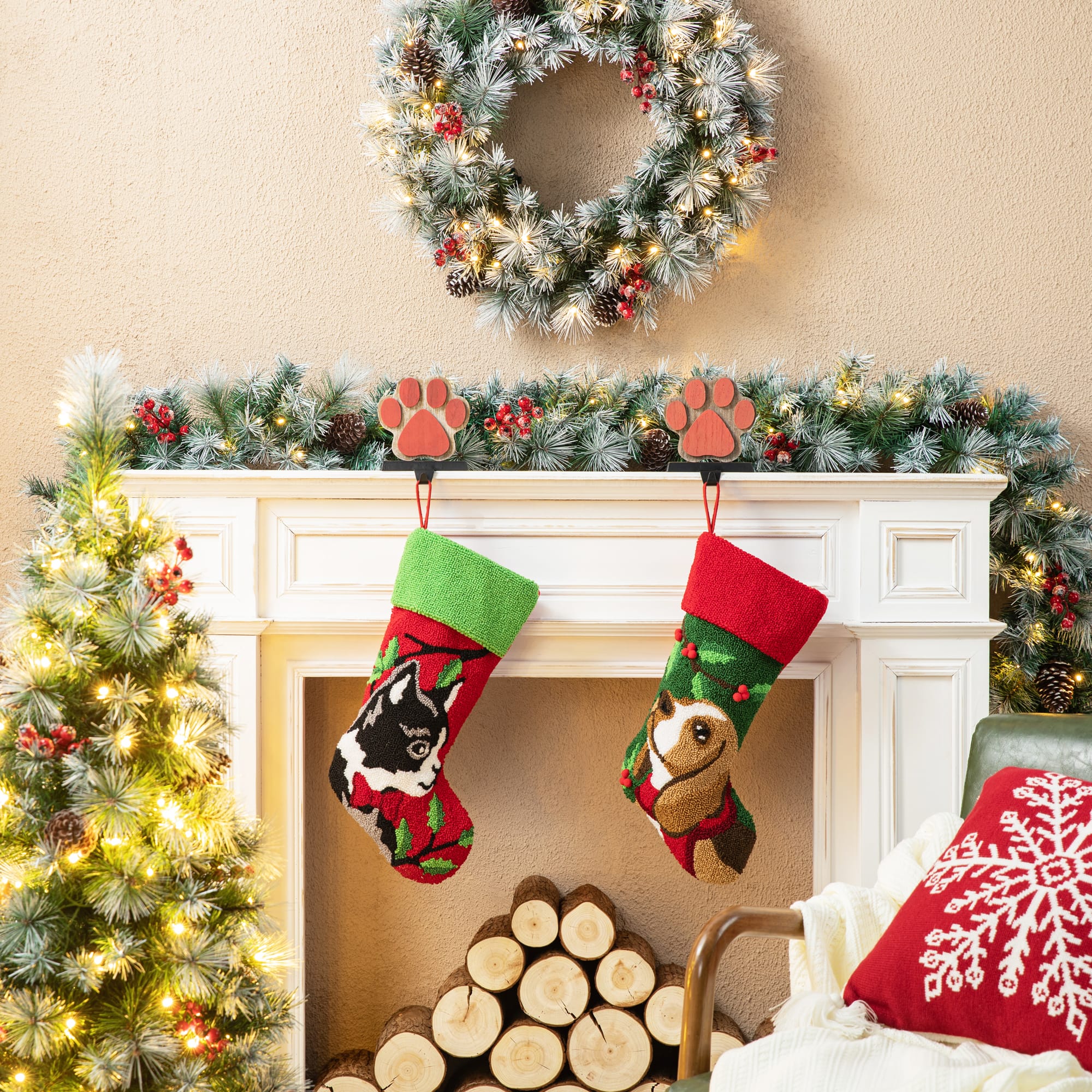 Glitzhome® 20.5" Dog & Cat Hooked Stocking Set