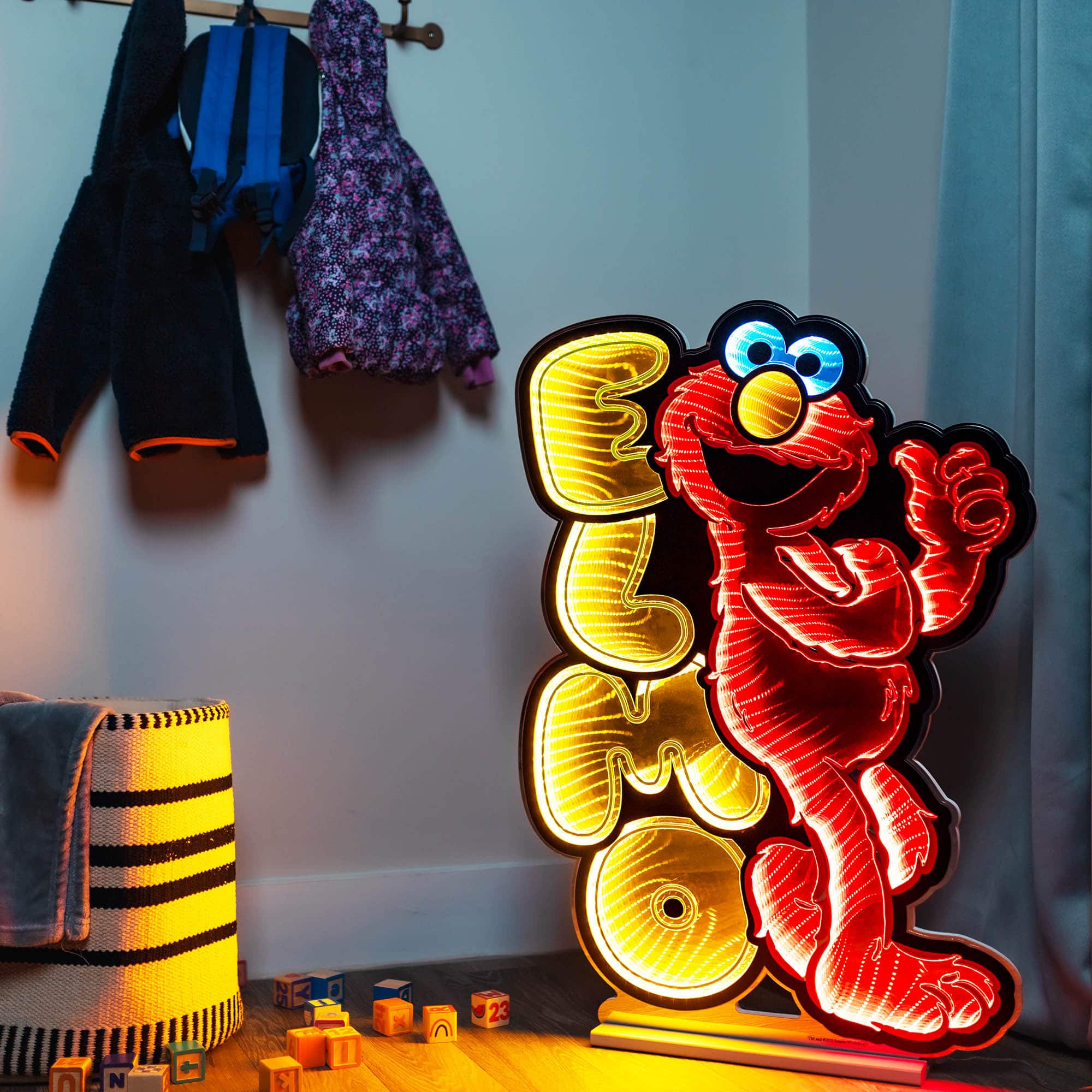 35" Sesame Street Elmo EkkoLight