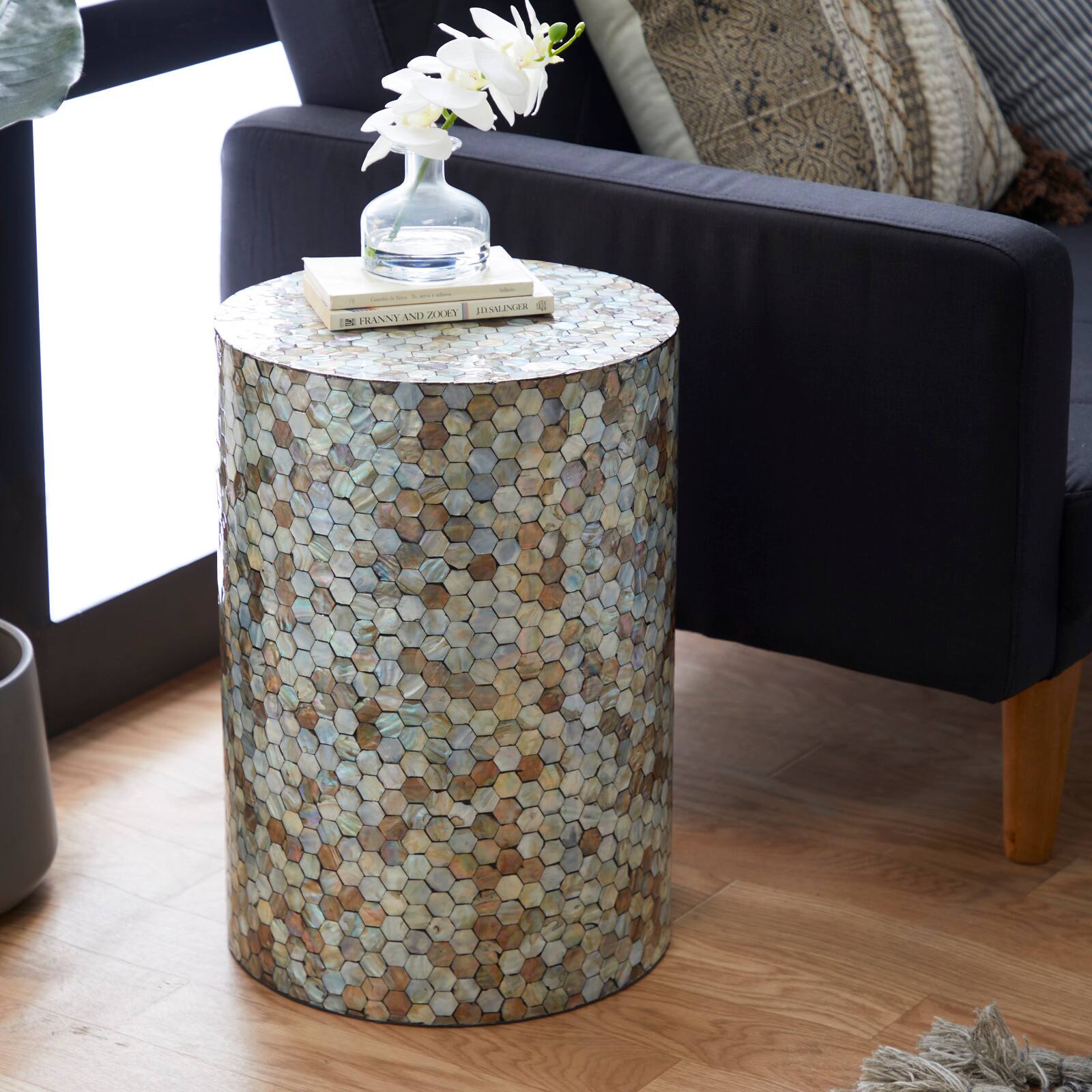 20" Multi Mussel Shells & Wood Contemporary Accent Table