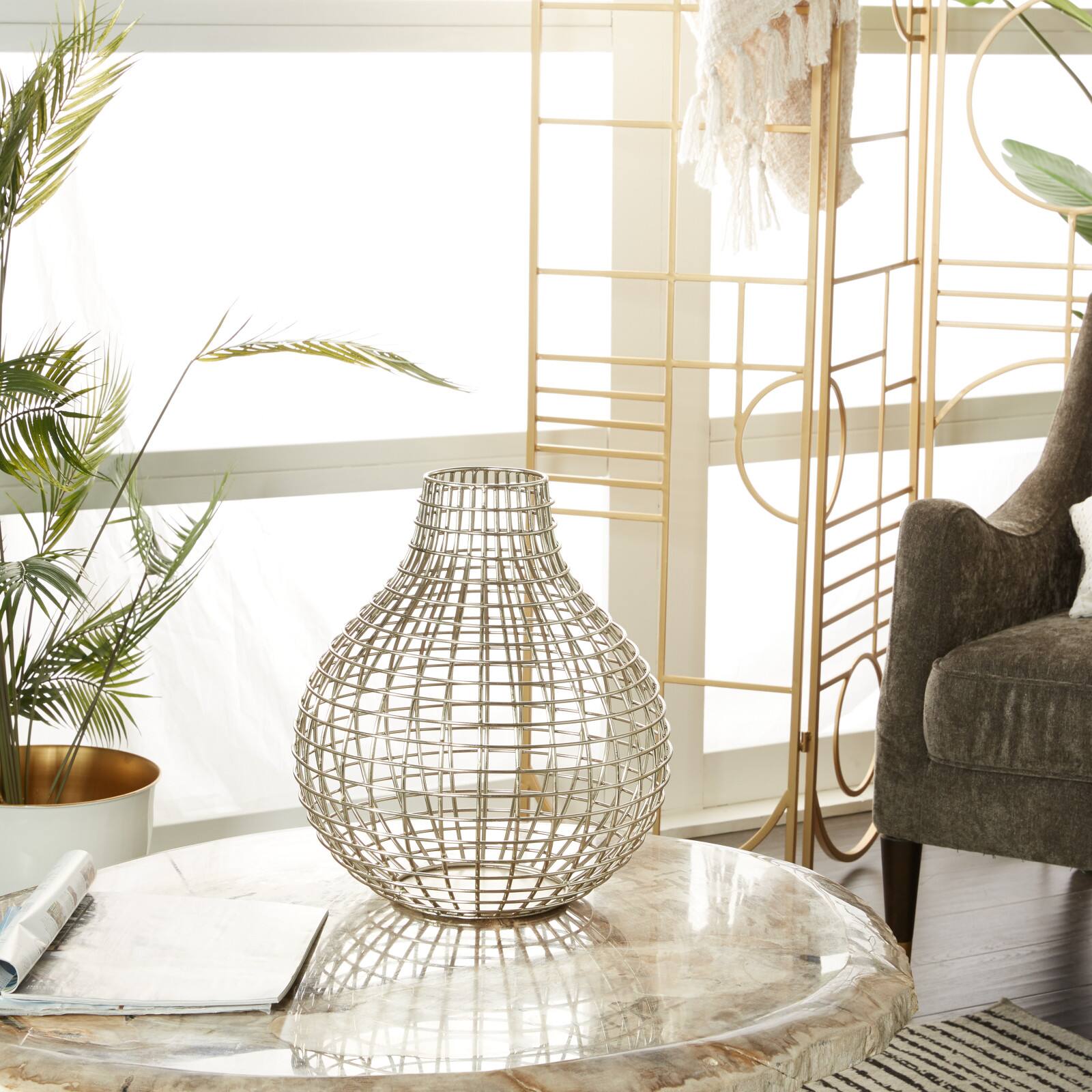 CosmoLiving by Cosmopolitan Silver Iron Modern Vase, 13" x 13" x 14"