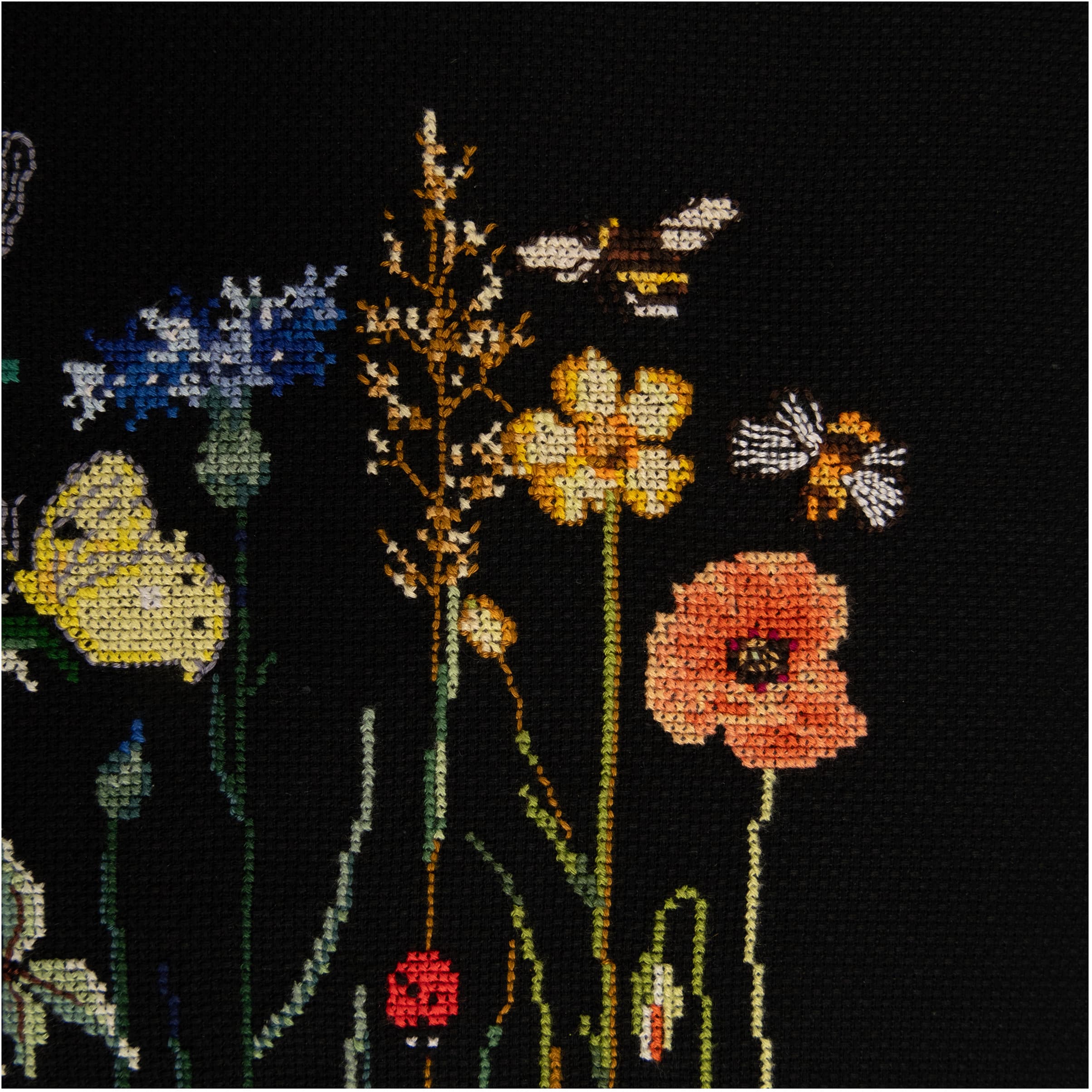 Thea Gouverneur Since 1959® Wildflowers Black Edition with hoop Counted Cross Stitch Kit