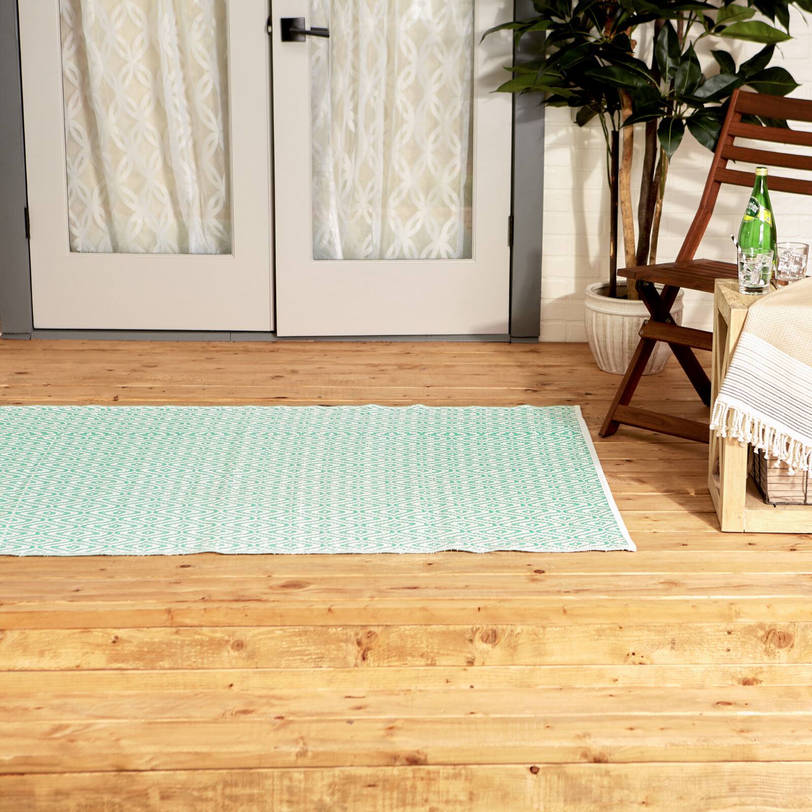 DII® Aqua Diamond Outdoor Rug, 4ft. x 6ft.
