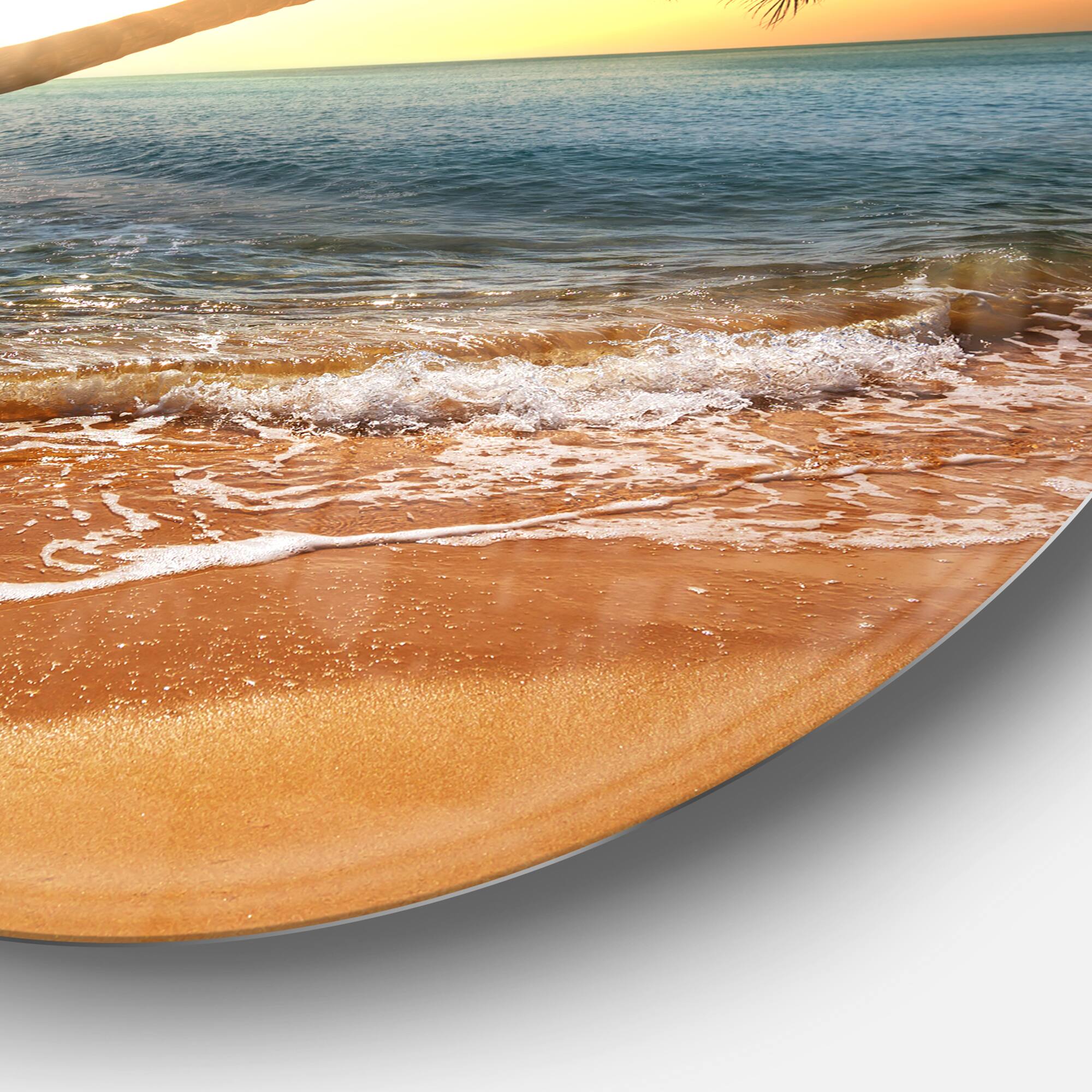 Designart - Beautiful Sunset on Tropical Beach' Large Seashore Metal Circle Wall Art