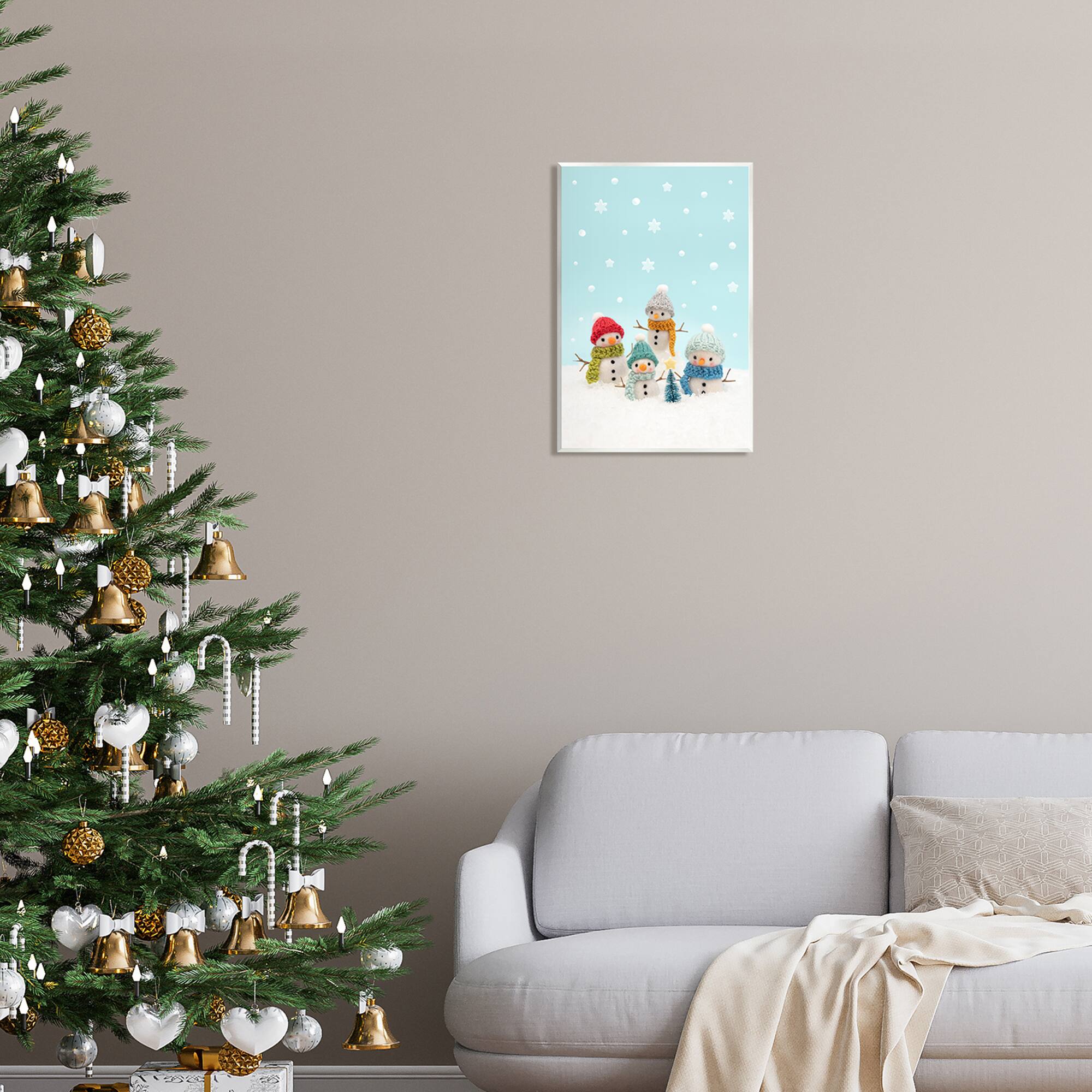 Stupell Industries Winter Snowmen Christmas Tree Wall Plaque Art