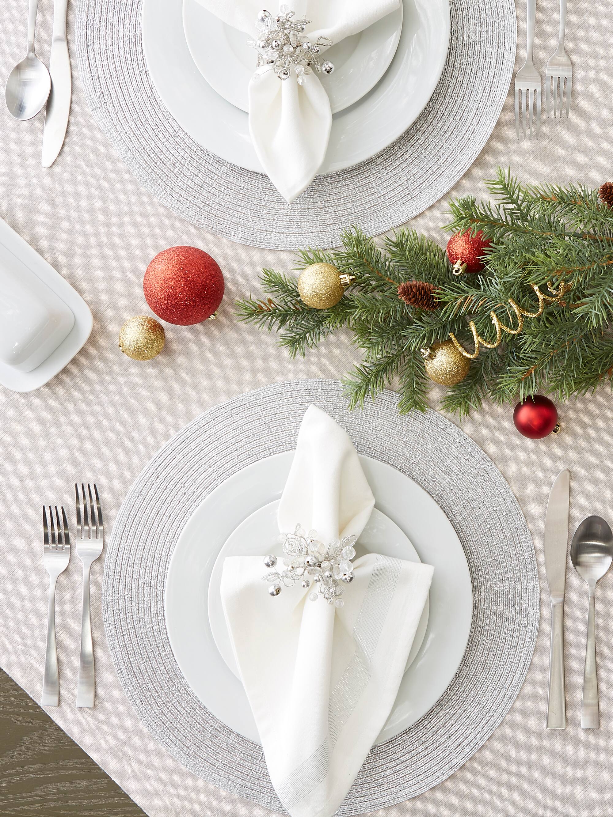 DII® Metallic Silver Round Polypropylene Woven Placemat (Set of 4)