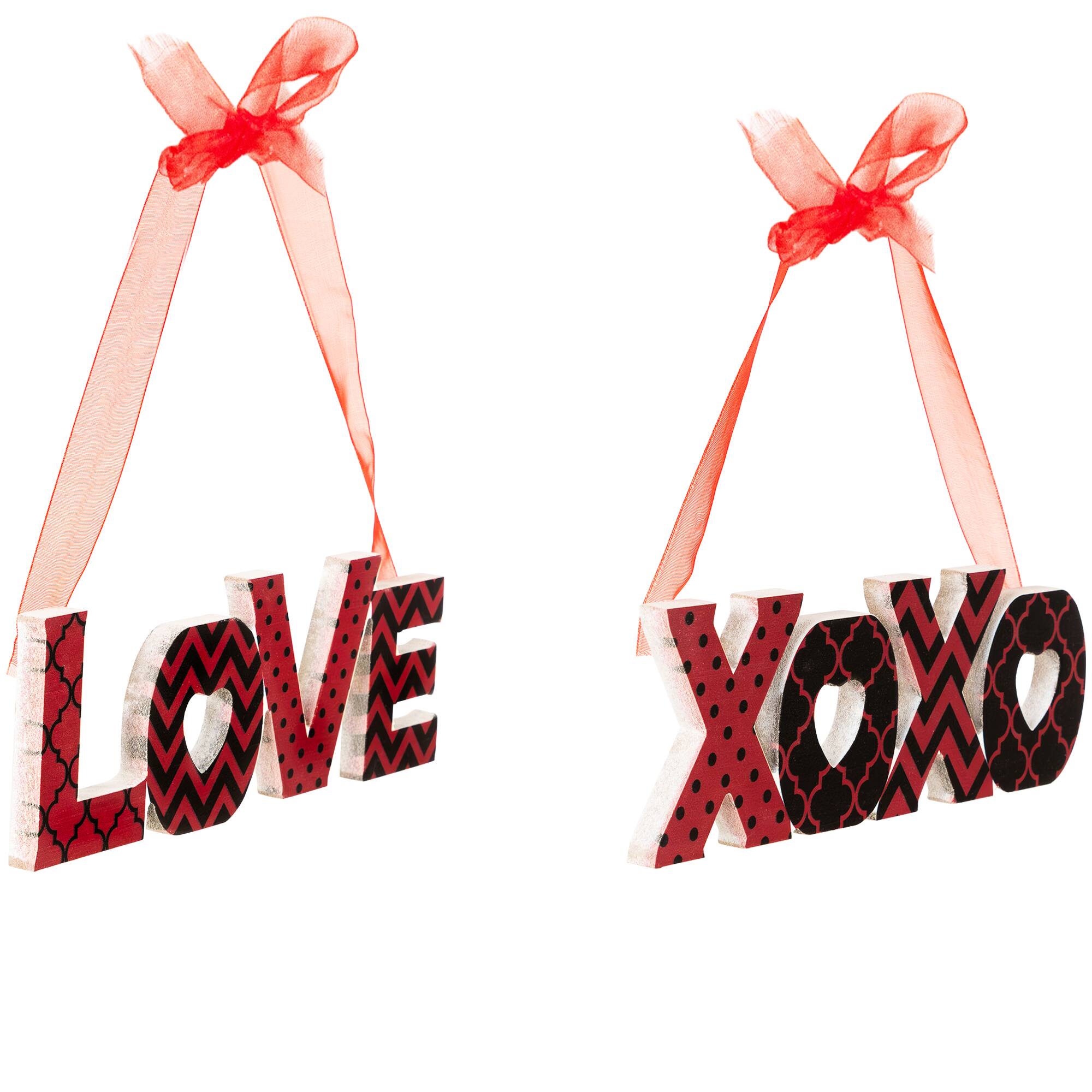 Wooden LOVE & XOXO Valentine's Day Wall Décor Set