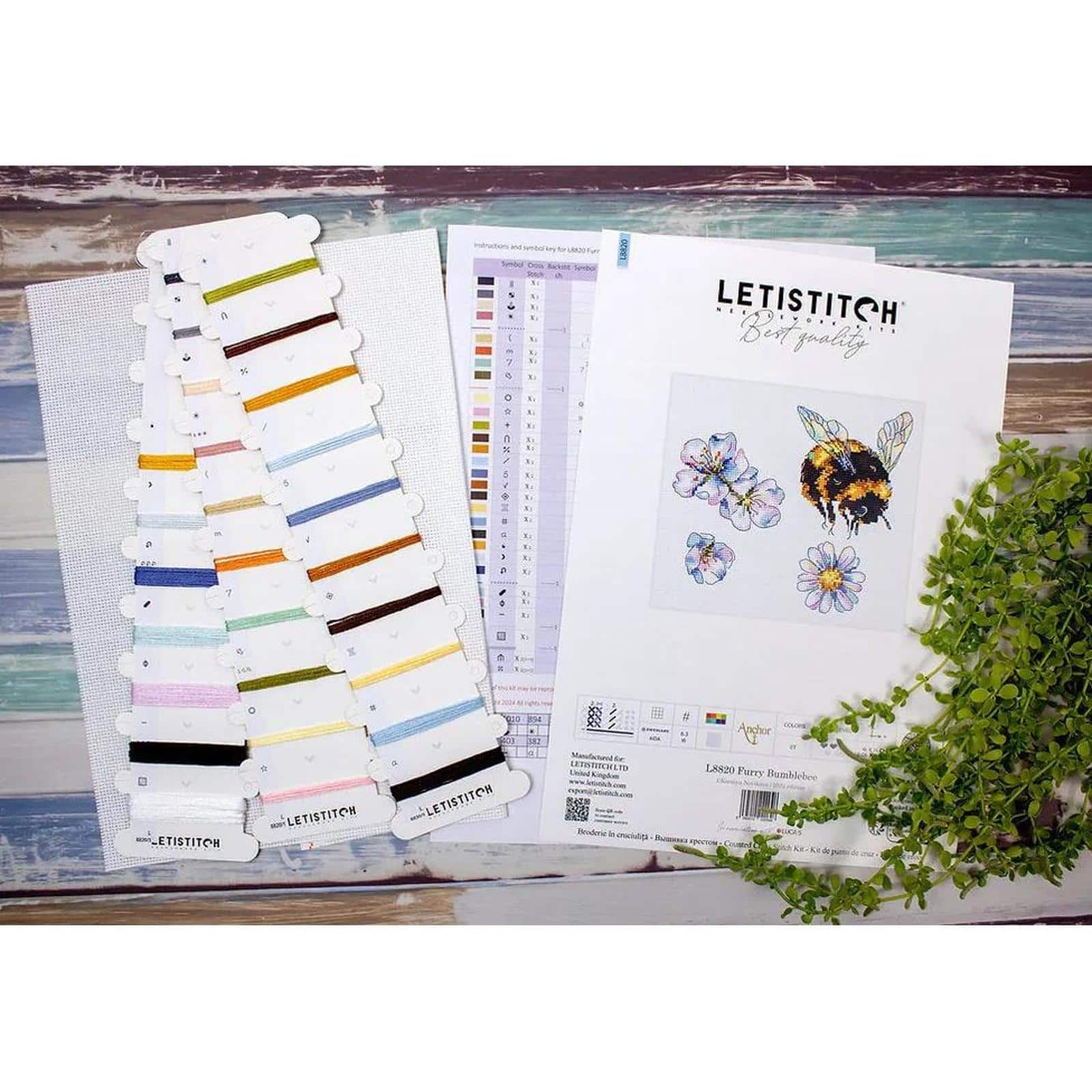 LetiStitch Furry Bumblebee Counted Cross Stitch Kit 