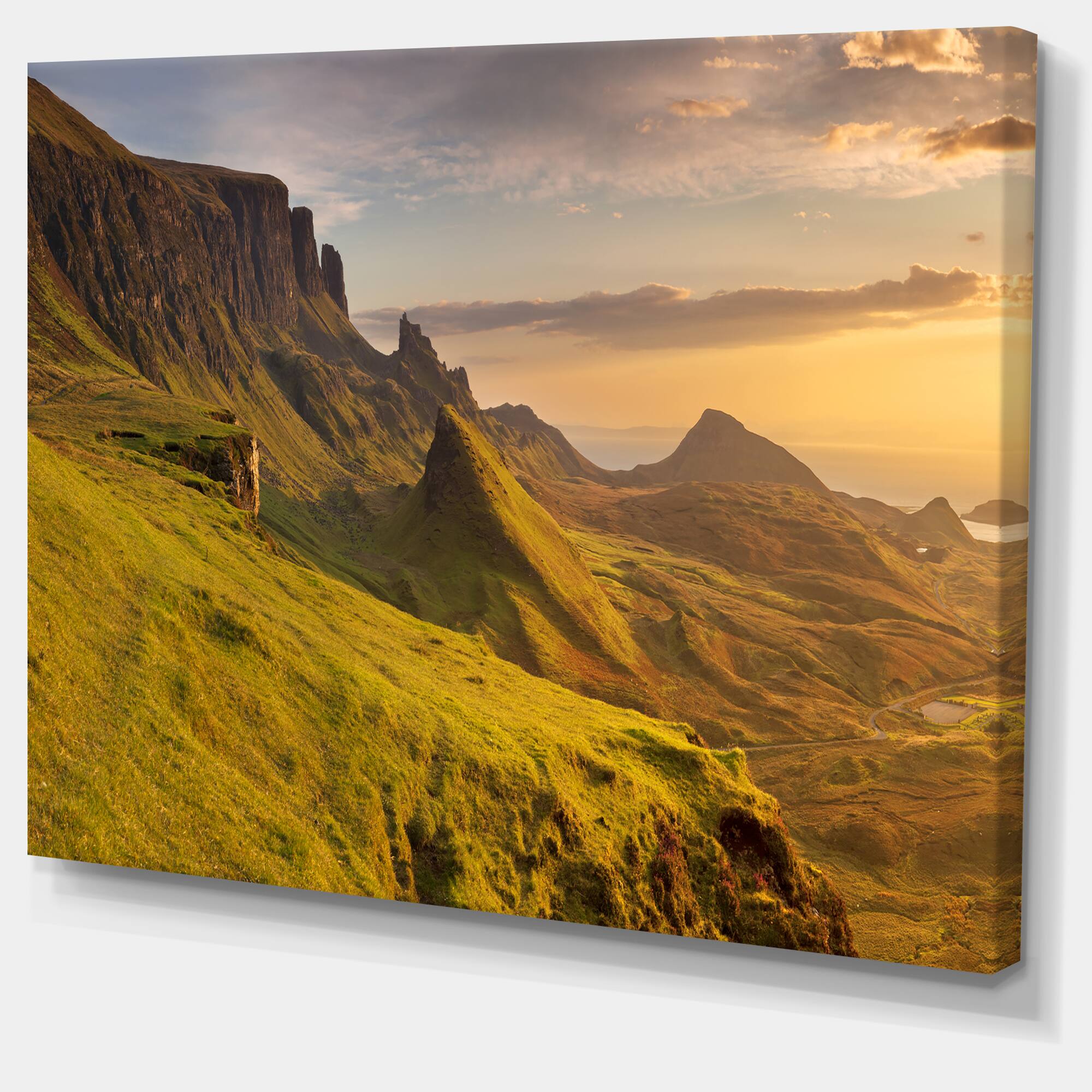 Designart - Sunrise at Quiraing Scotland