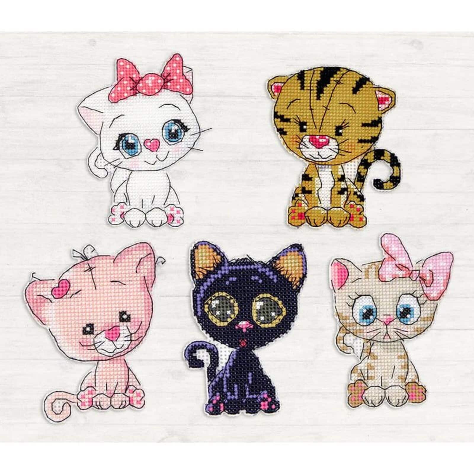 Luca-s Kittens Plastic Canvas Counted Cross Stitch Kit