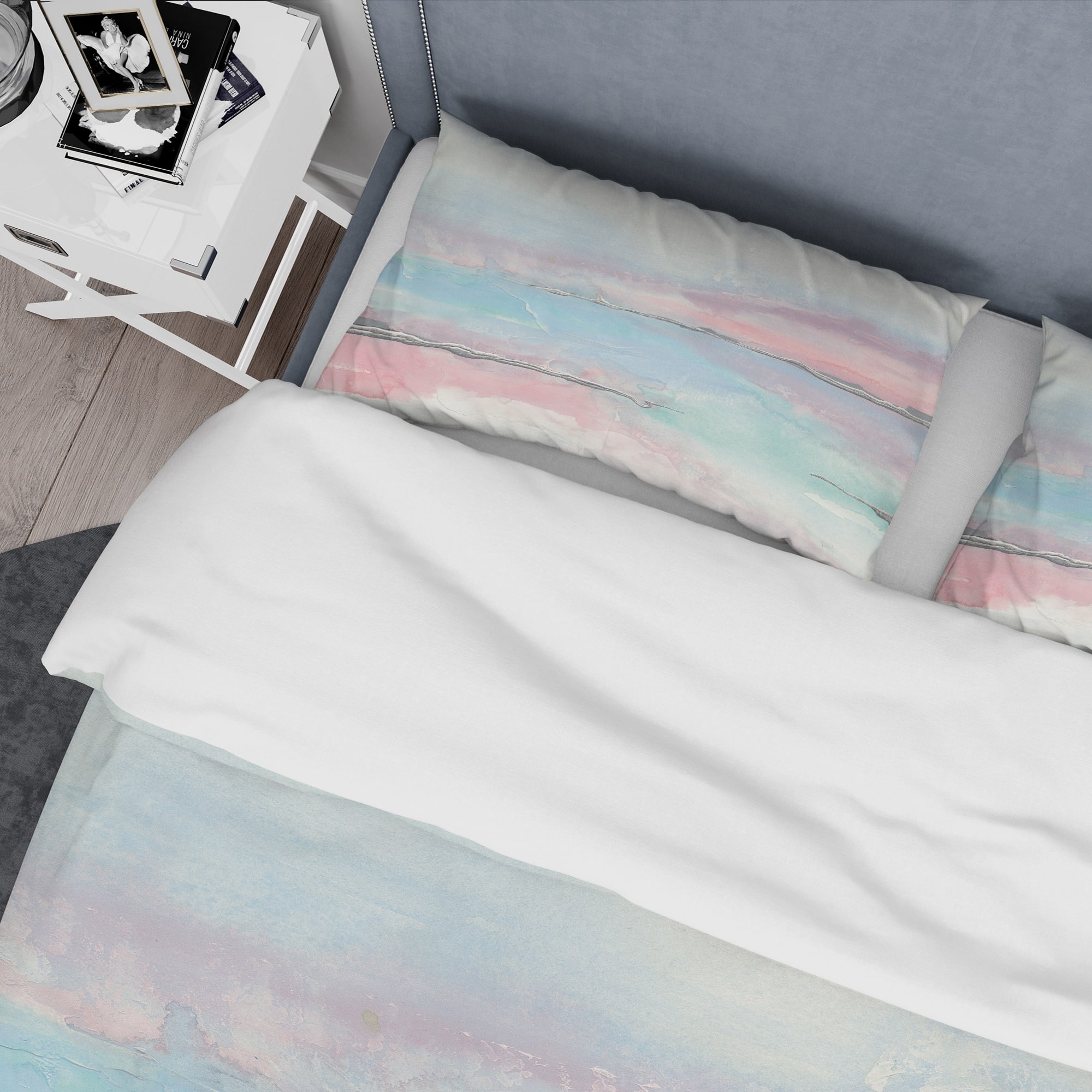 Designart 'Metallic Shabby Pink II' Shabby Bedding Set