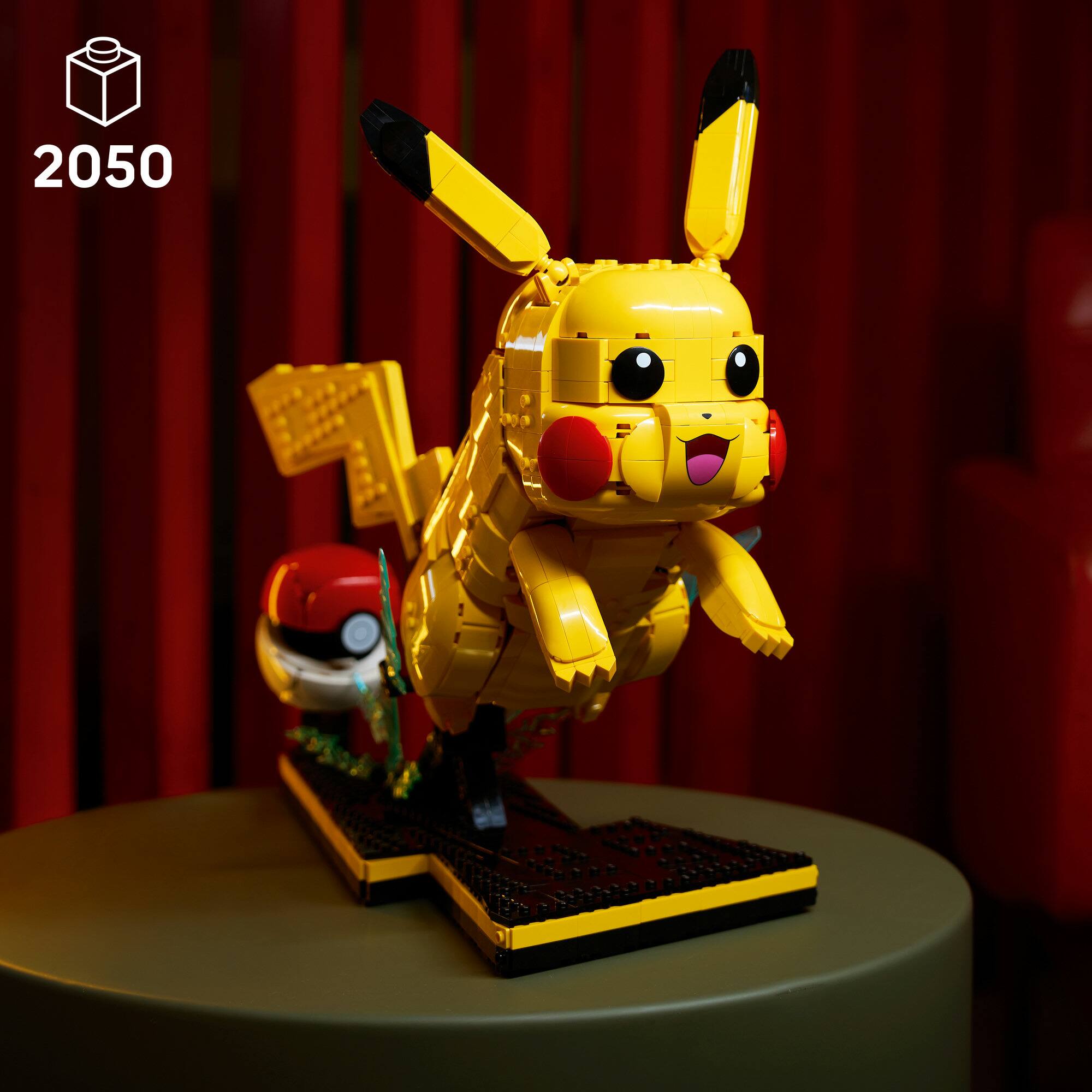 LEGO® Pikachu & Poké Ball Building Kit 72152