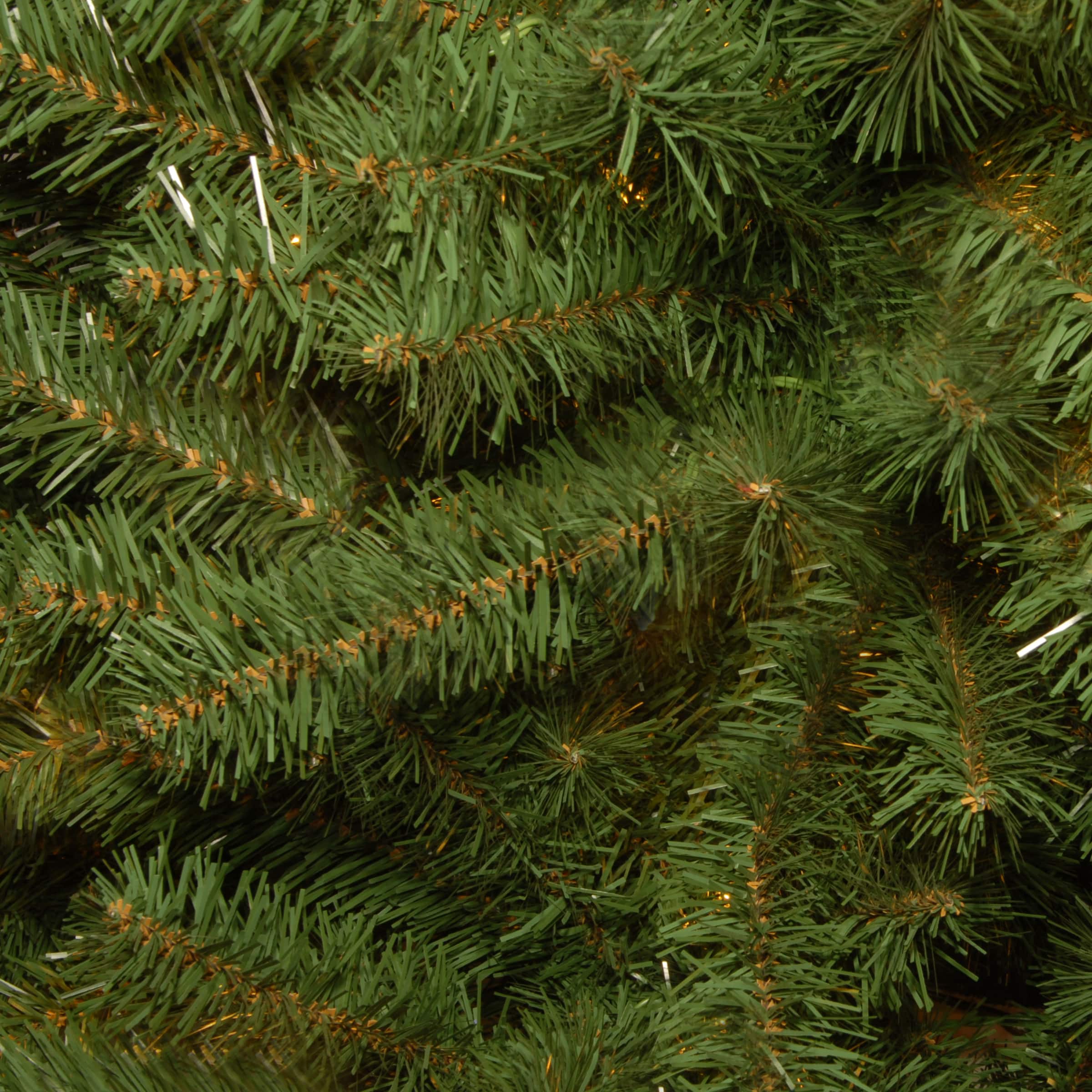 4 ft. Unlit Kincaid Spruce Artificial Christmas Tree