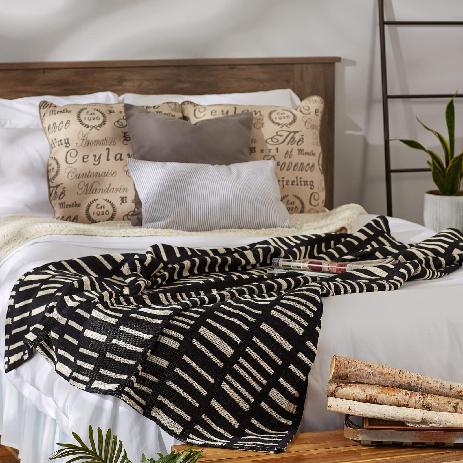 DII® Black Urban Jacquard Throw