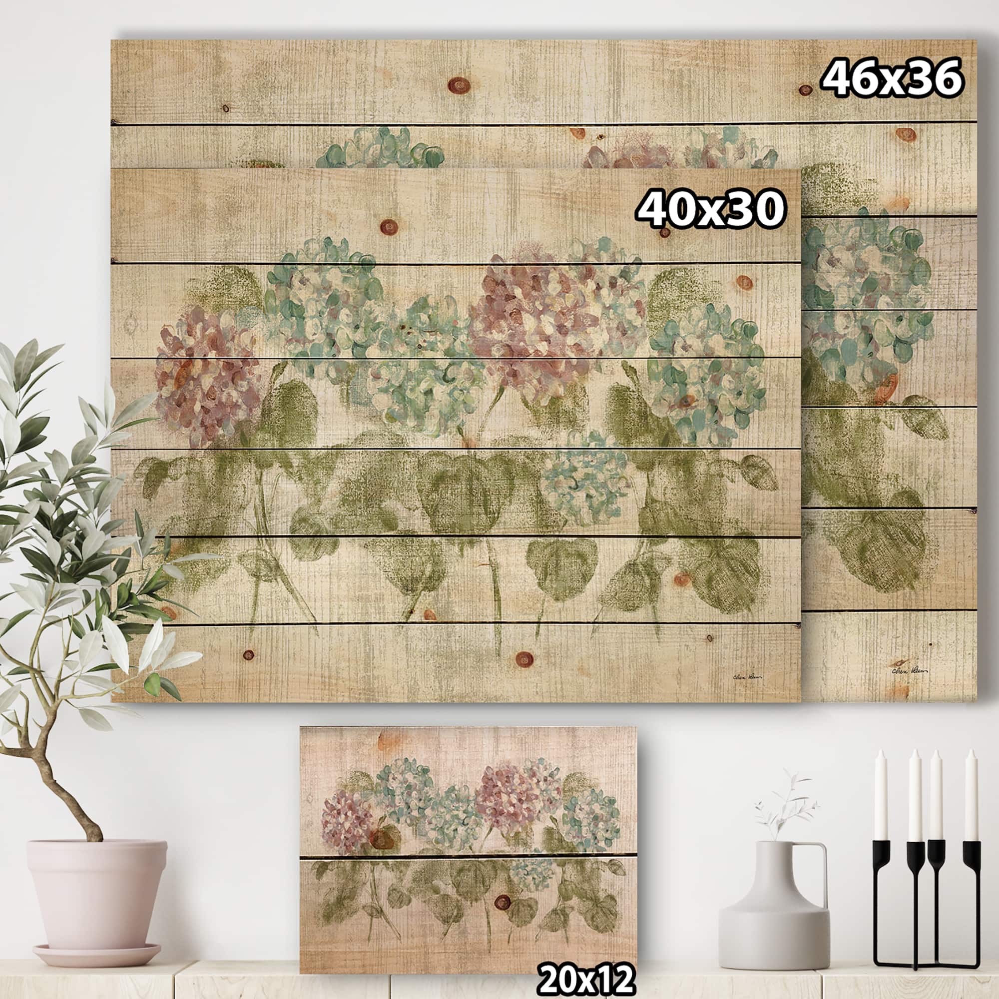 Designart - Red and Blue Vibrant Hydrangea Flowers - Cabin & Lodge Print on Natural Pine Wood