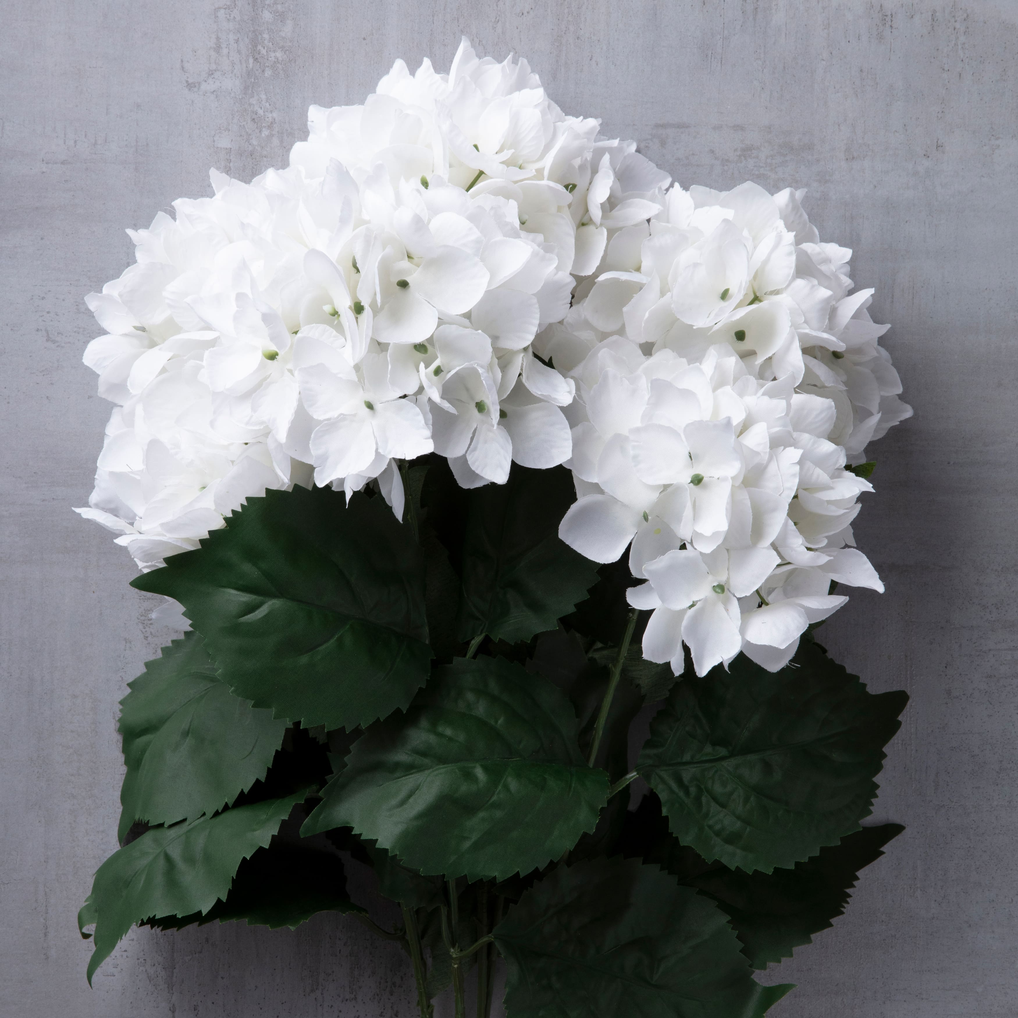 12 Pack: White Hydrangea Bush by Ashland®