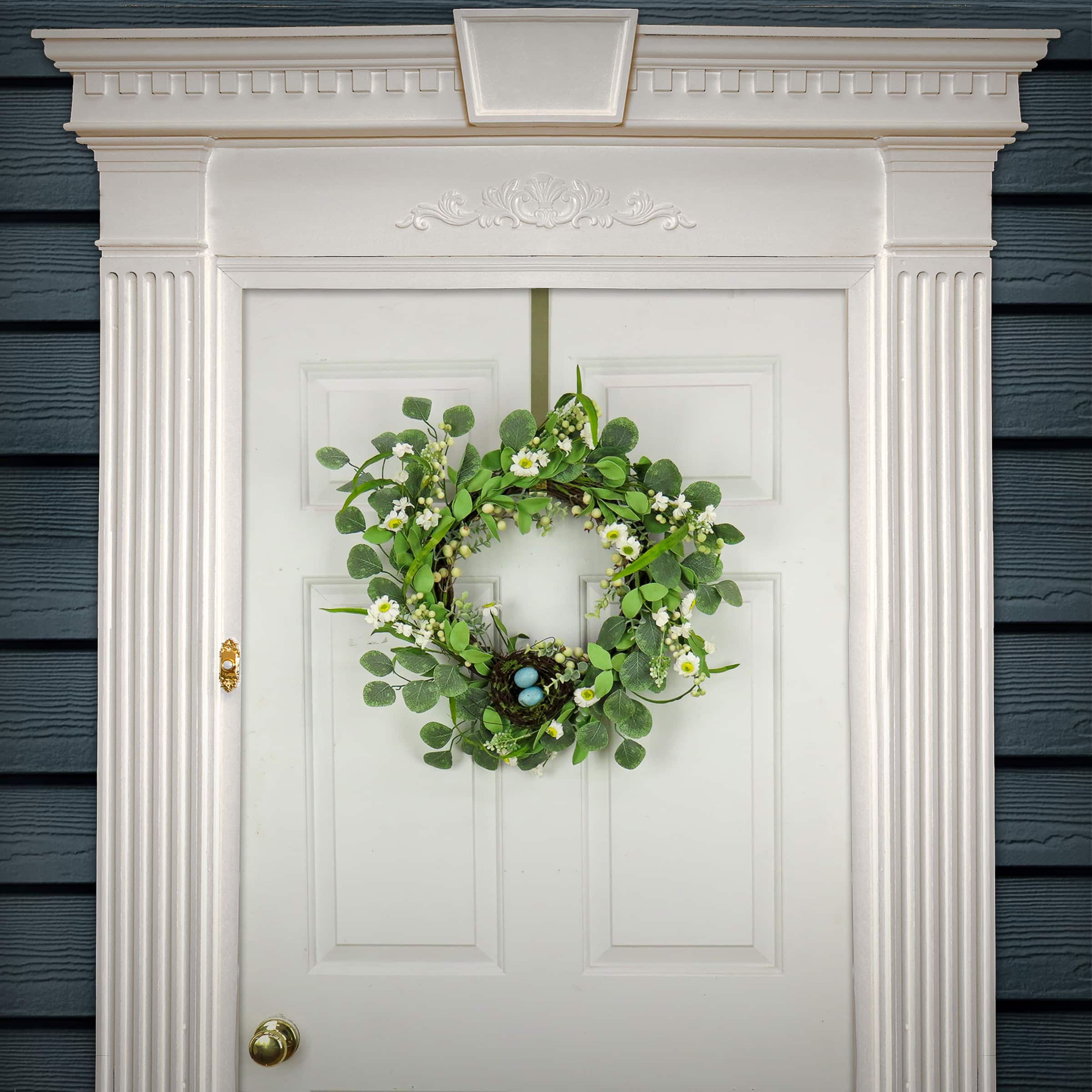 20'' Daisies and Berries Wreath
