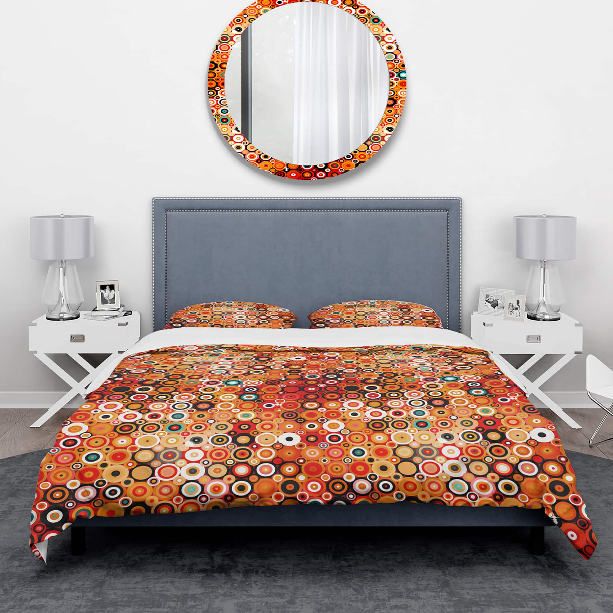 Designart 'Disco Style Pattern with Dots & Circles' Modern & Contemporary Bedding Set - Duvet Cover & Shams