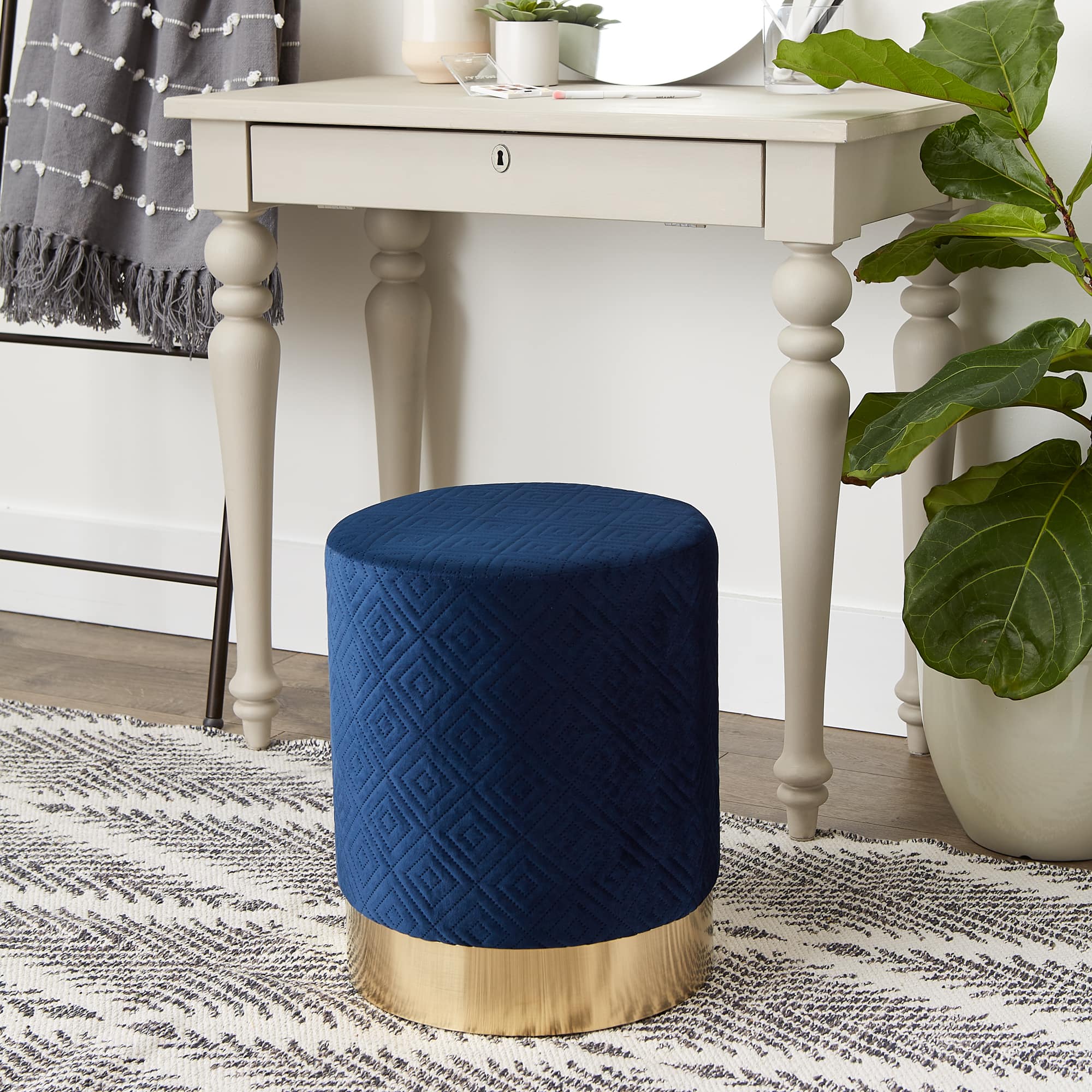 16.5" Navy Blue Velvet Stool