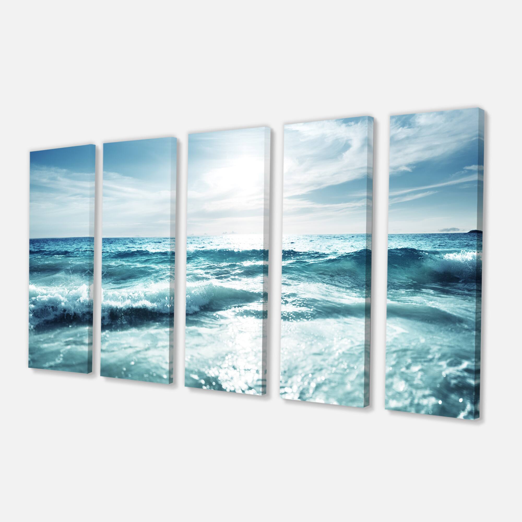 Designart - Seychelles Beach at Sunset - Seascape Canvas Art Print