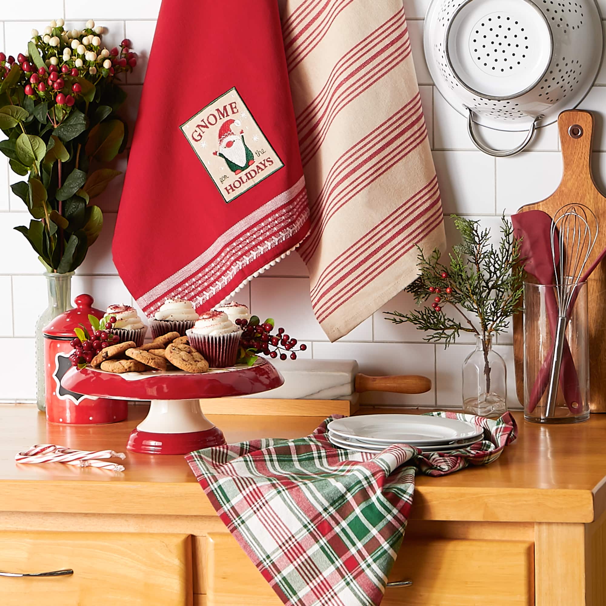 DII® Assorted Little Gnome Dishtowel Set
