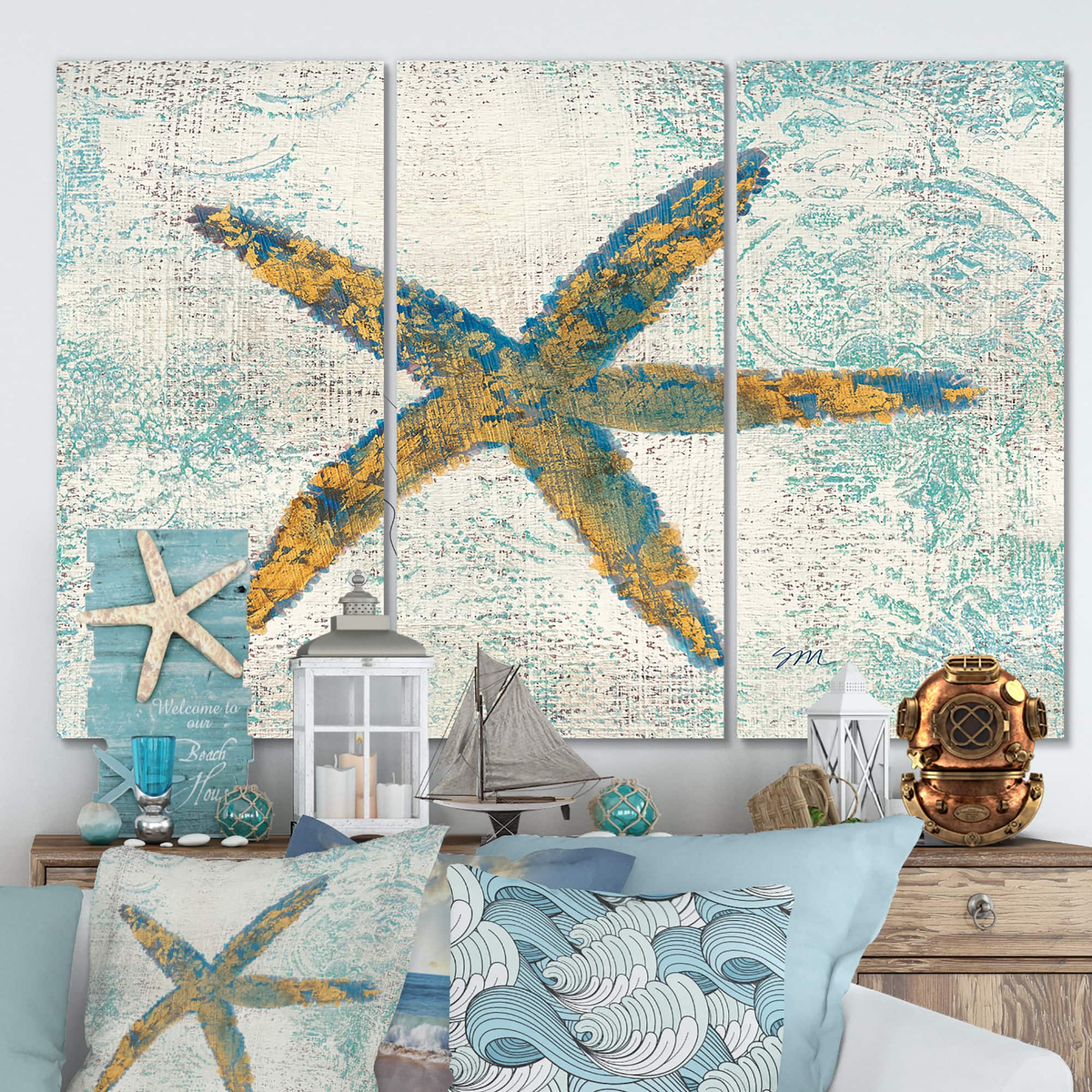 Designart - Coastal Pastel seashells III - Vintage Nautical Canvas Art