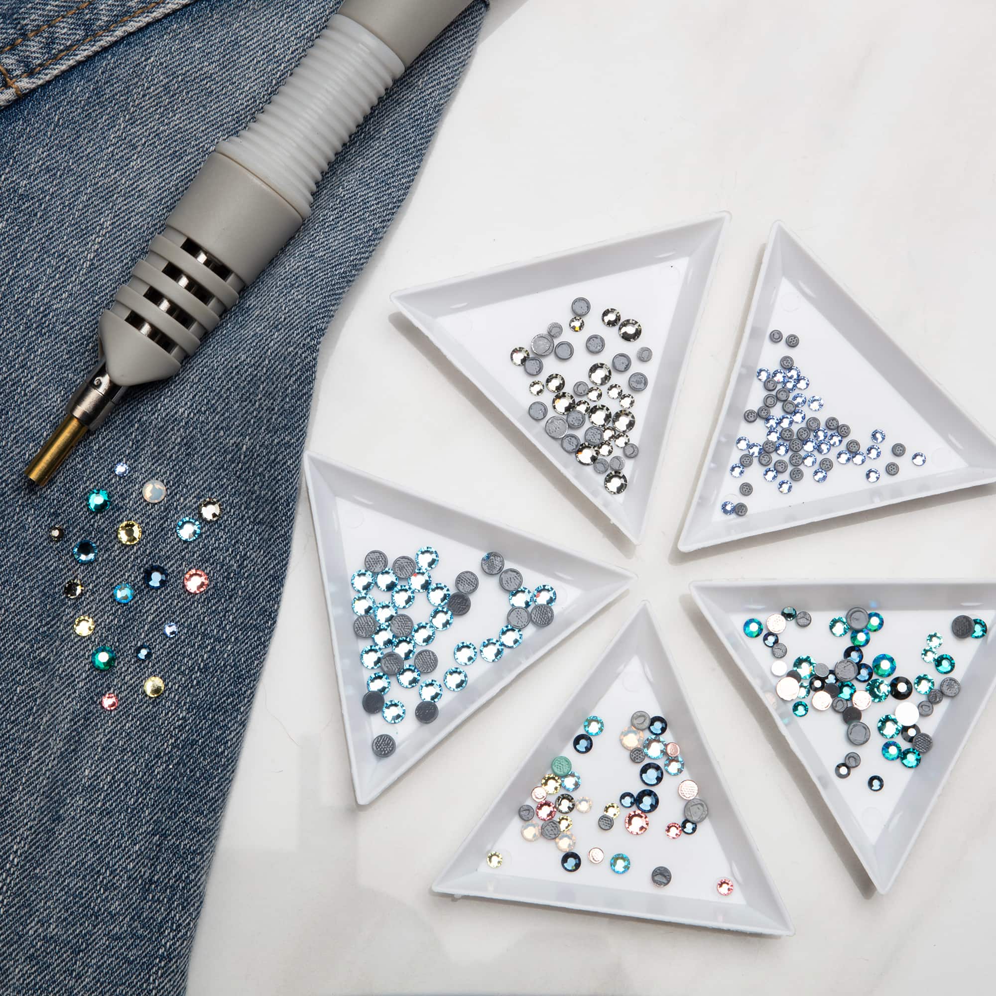SS20 Round Hotfix Austrian Crystals by Bead Landing