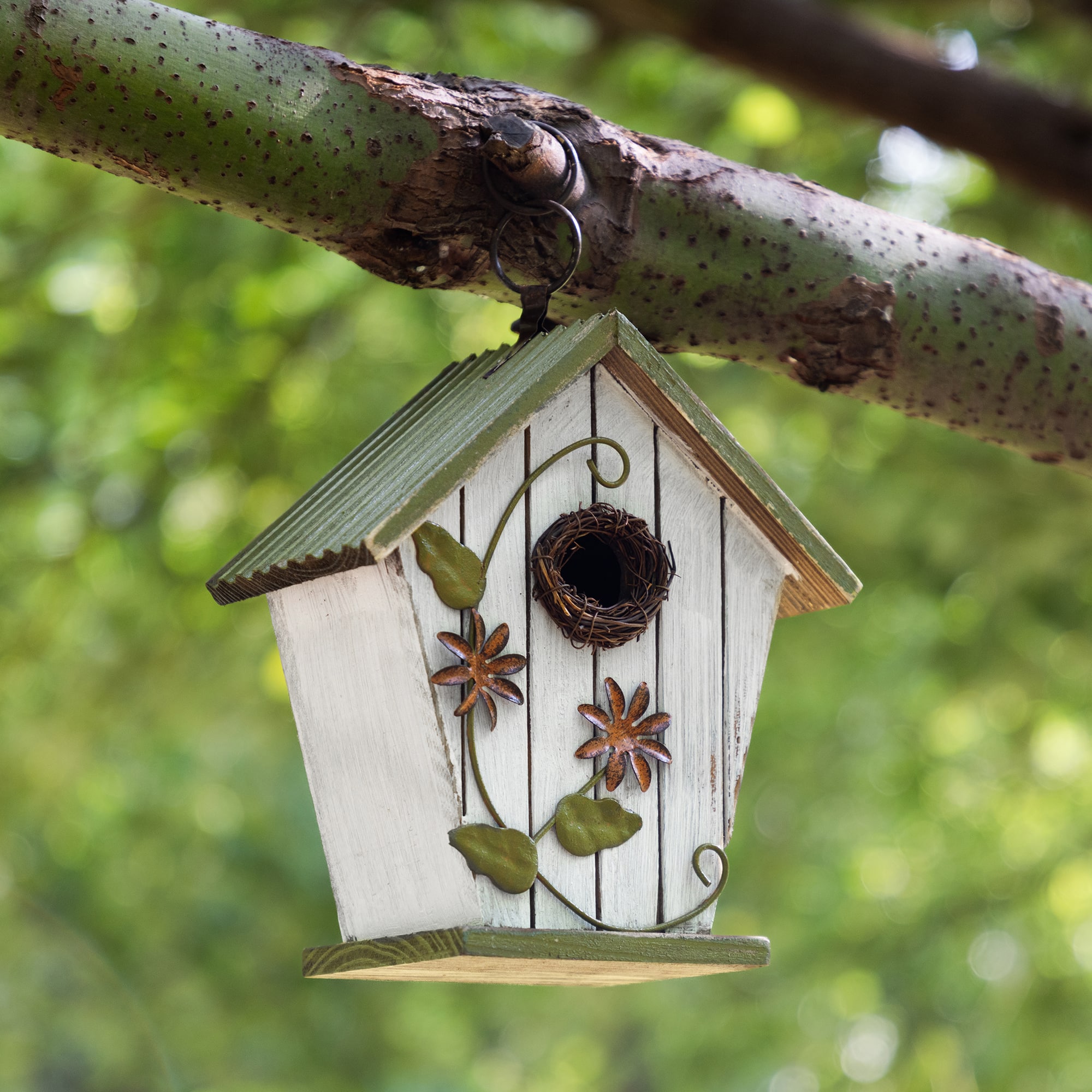 Glitzhome® 8.75" Distressed Solid Wood Decorative Outdoor Garden Birdhouse with 3D Flower