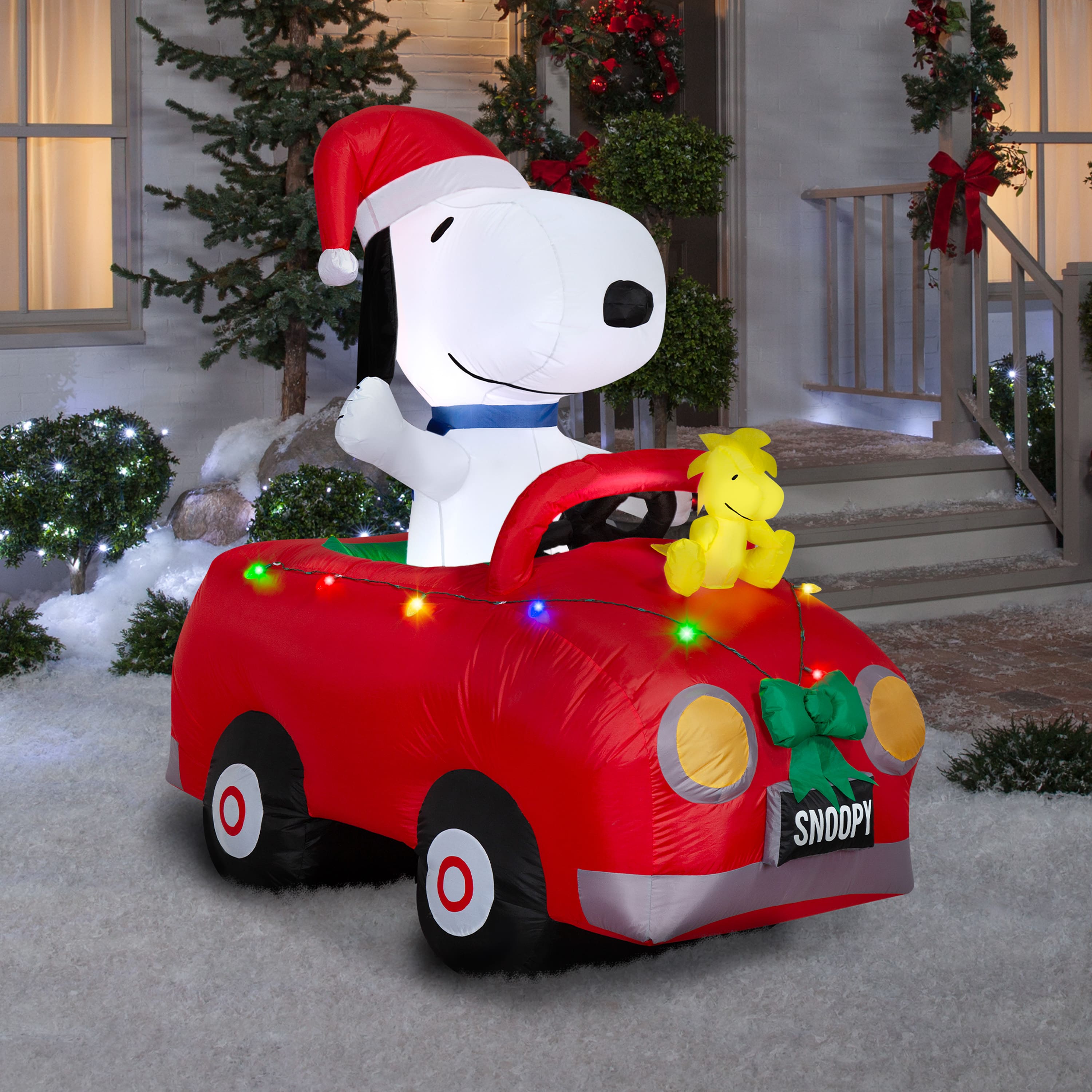Airblown-Snoopy and Woodstock in Car w/ Christmas Lights Scene Peanuts