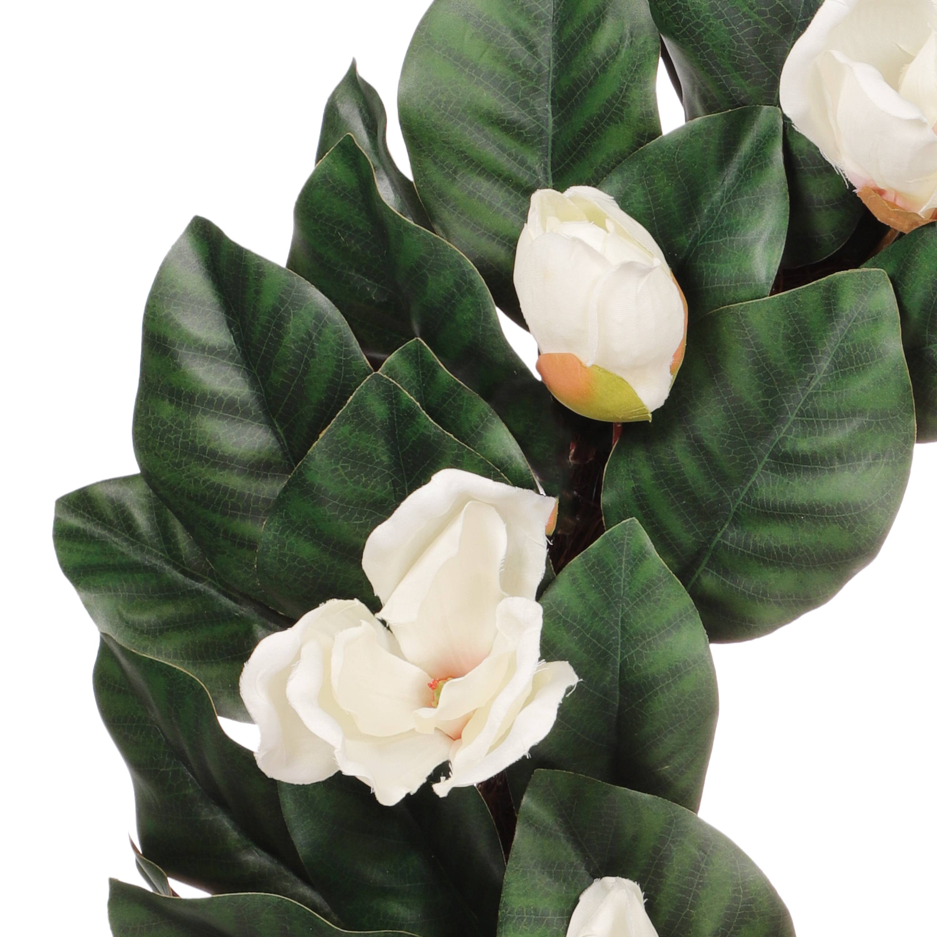24" Cream Spring Magnolia Wreath
