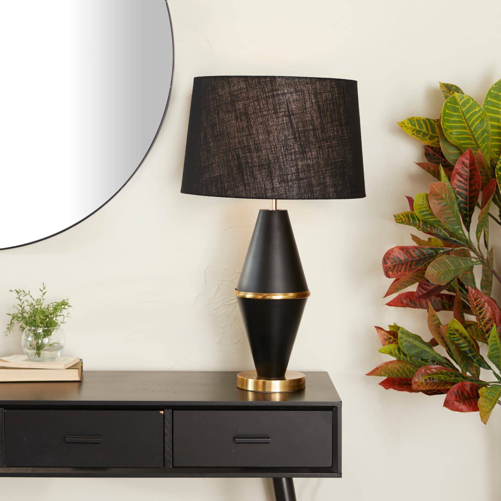 CosmoLiving by Cosmopolitan 27" Contemporary Table Lamp