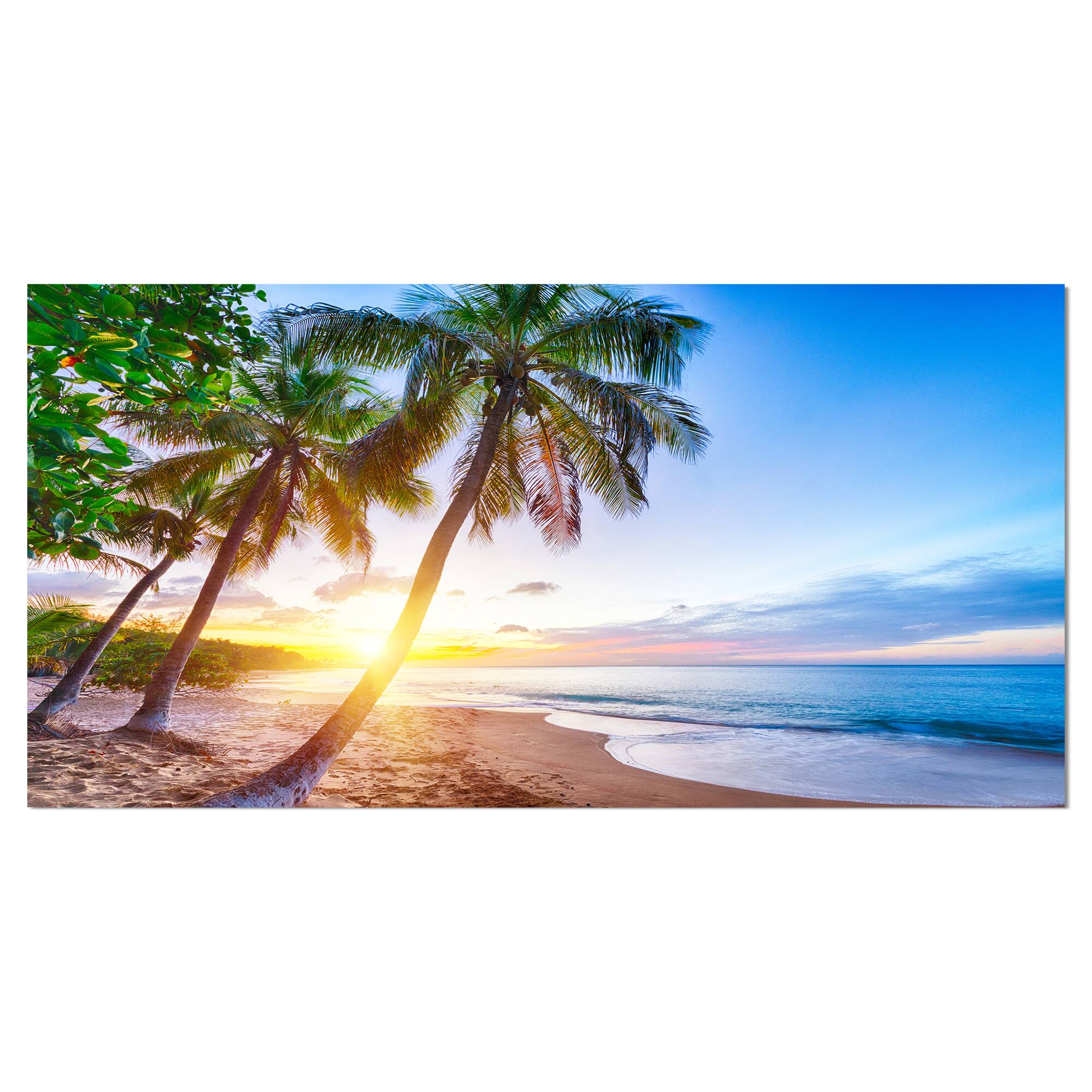 Designart - Pearl Beach in Guadeloupe - Sea & Shore Photographic on wrapped Canvas