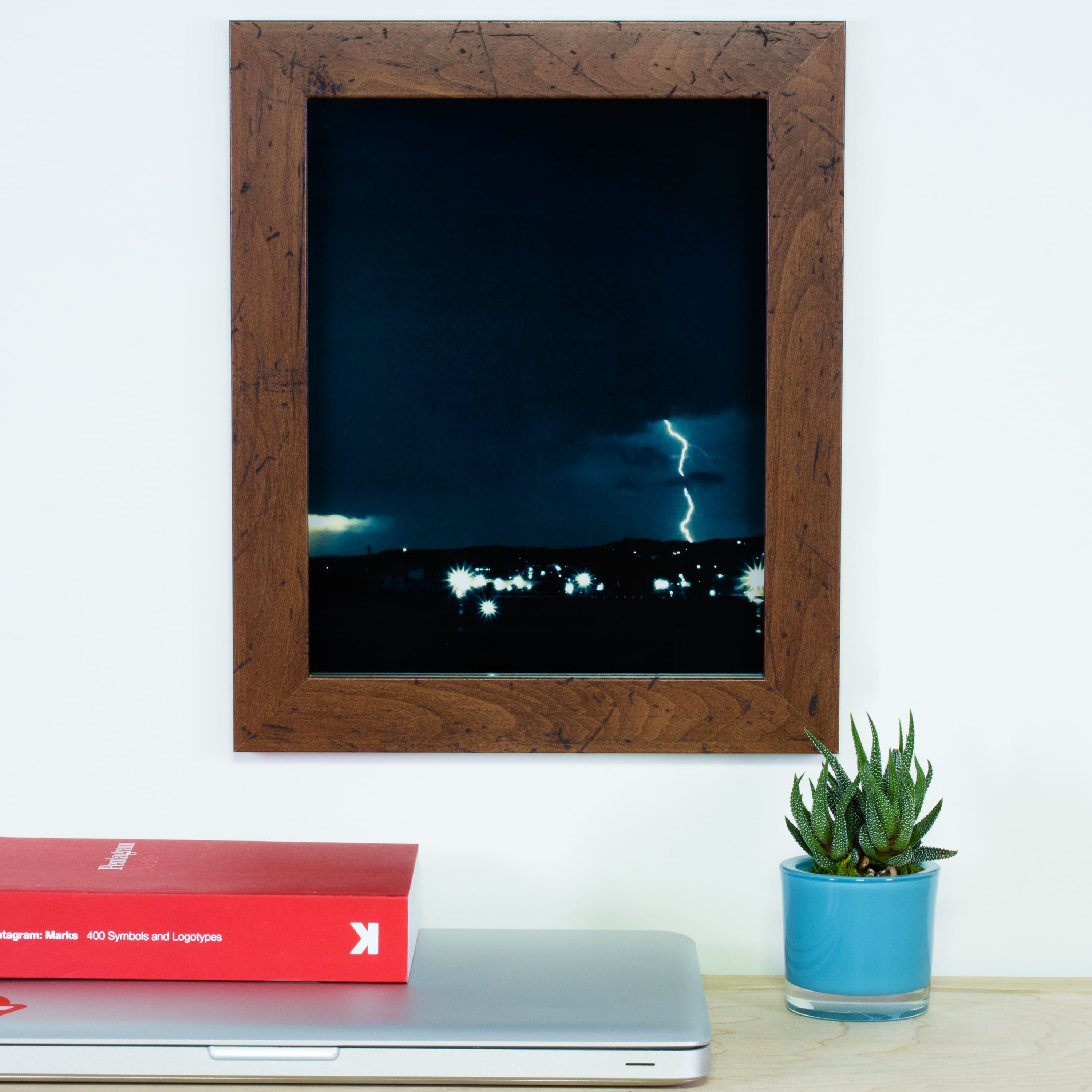 Craig Frames Bauhaus 125 Dark Walnut Picture Frame
