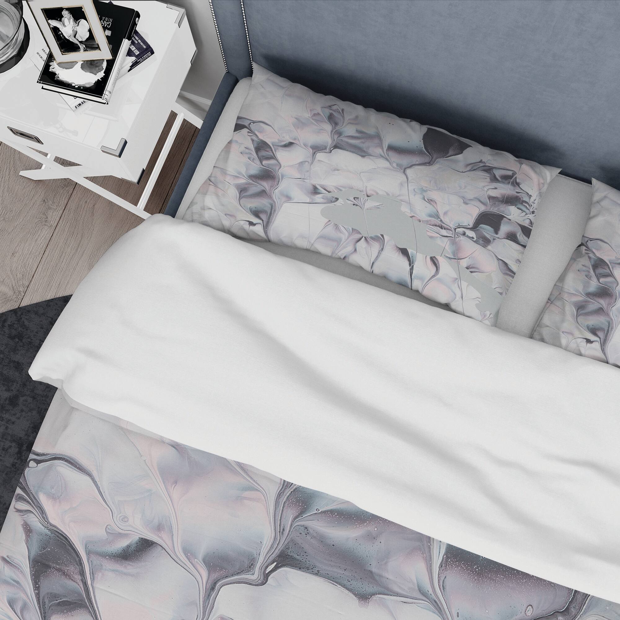 Designart 'Light and Shadow III' Geometric Bedding Set - Duvet Cover & Shams