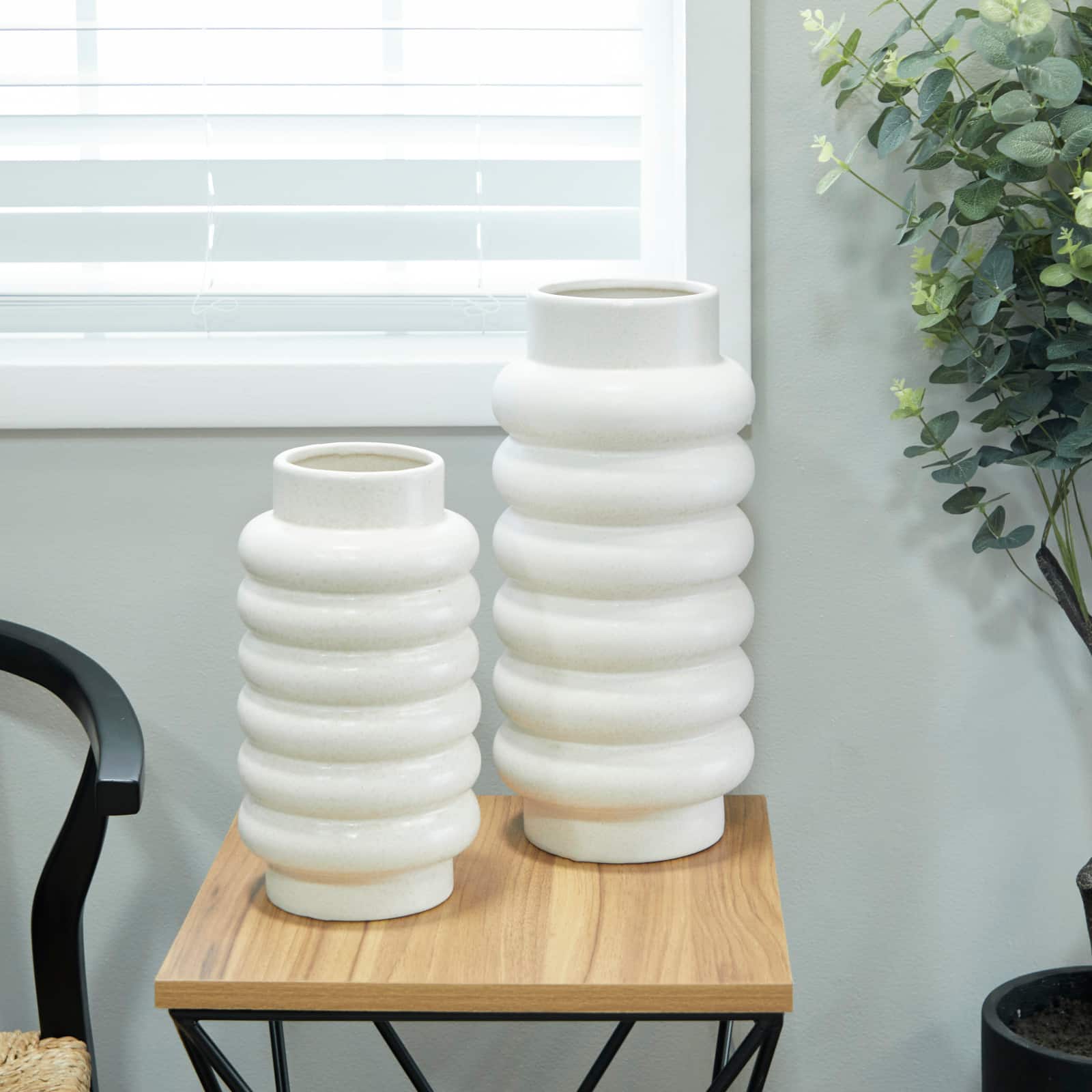 CosmoLiving by Cosmopolitan Ceramic Vase with Ring Ribbing Set of 2 16
