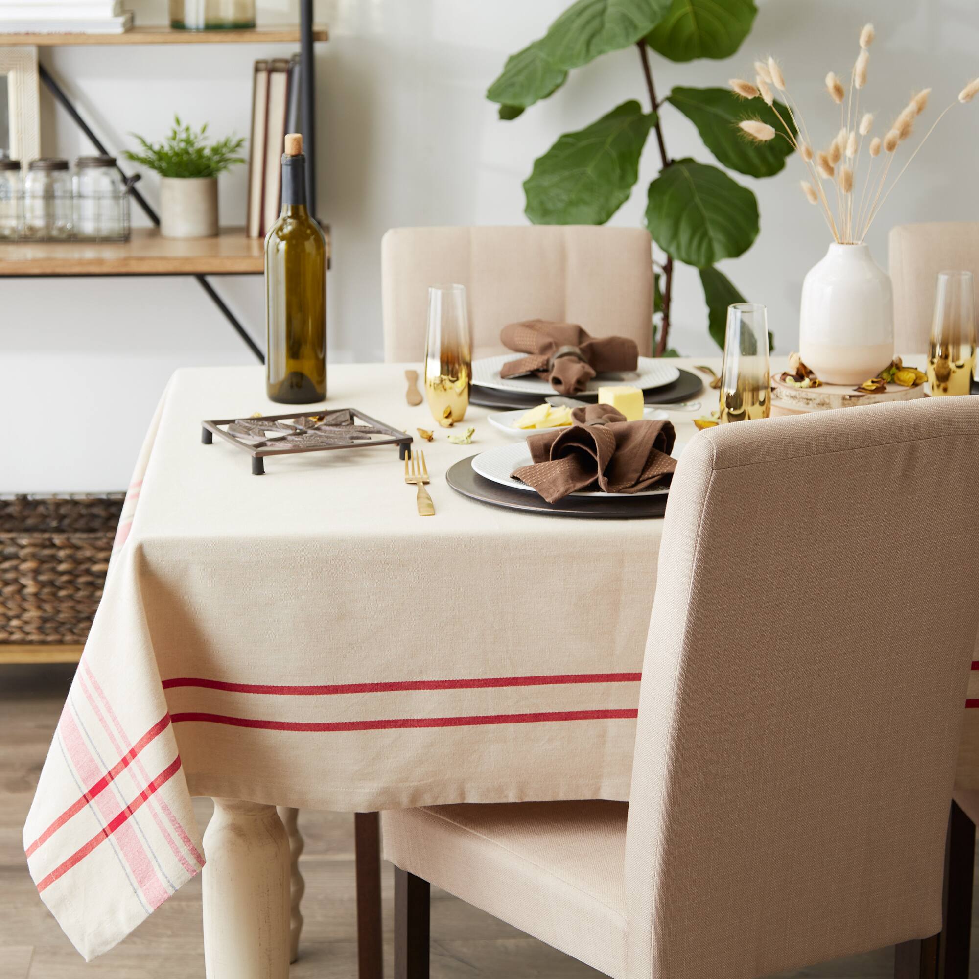 DII® Red French Stripe Tablecloth 70 Round