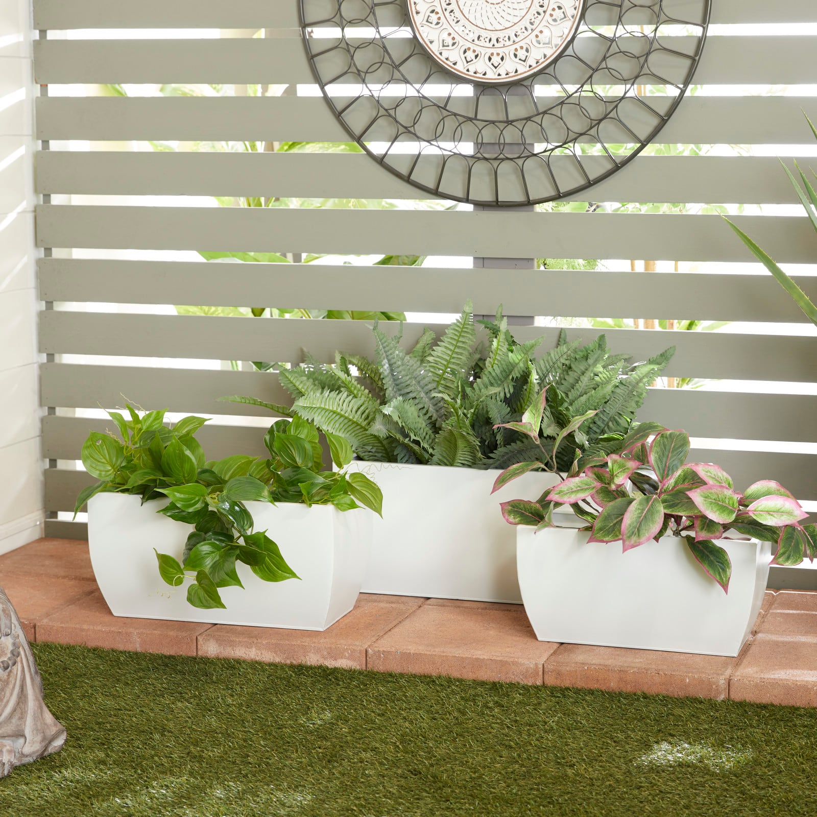 White Modern Planter, Set of 3" 20", 18", 16"