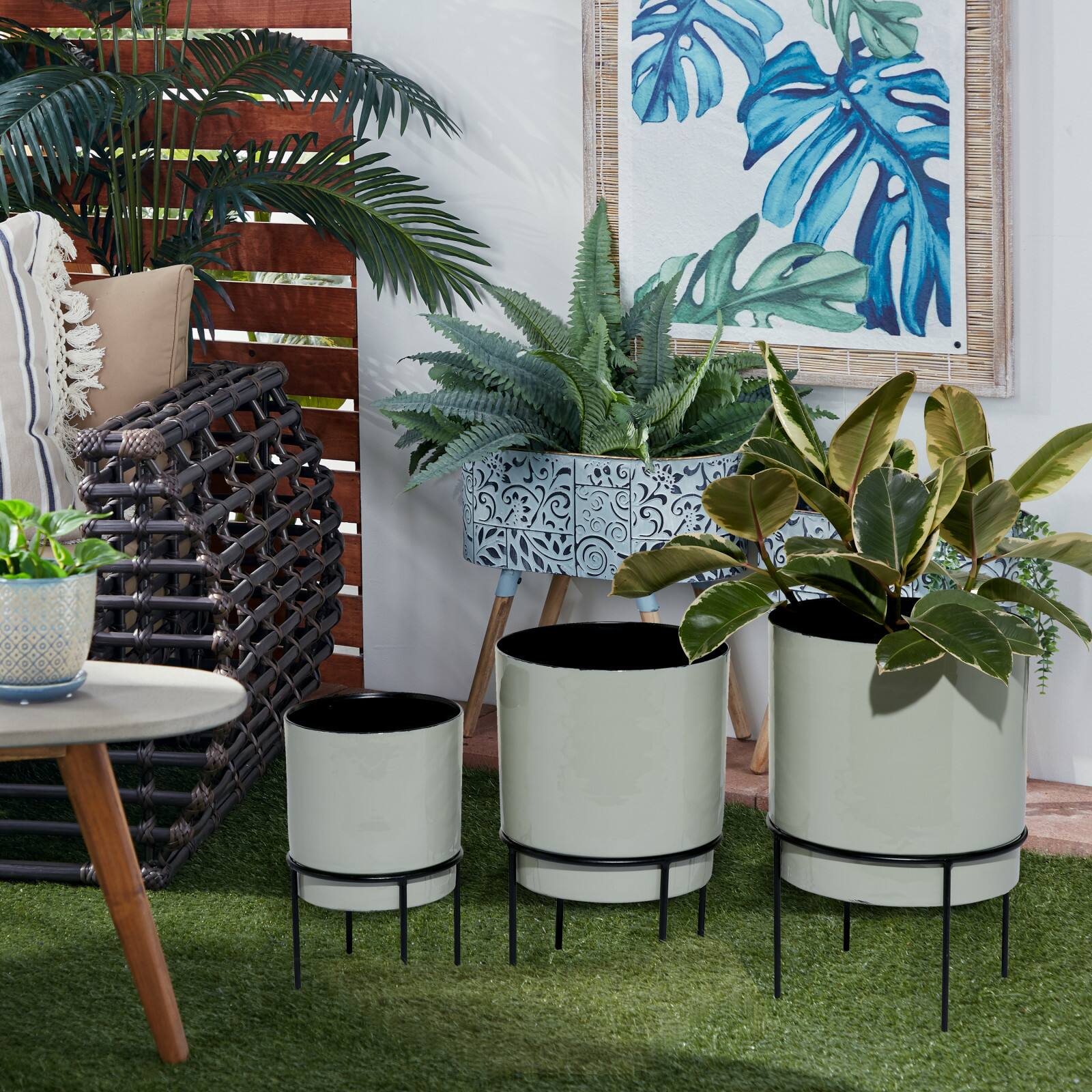 Taupe Metal Contemporary Planter Set