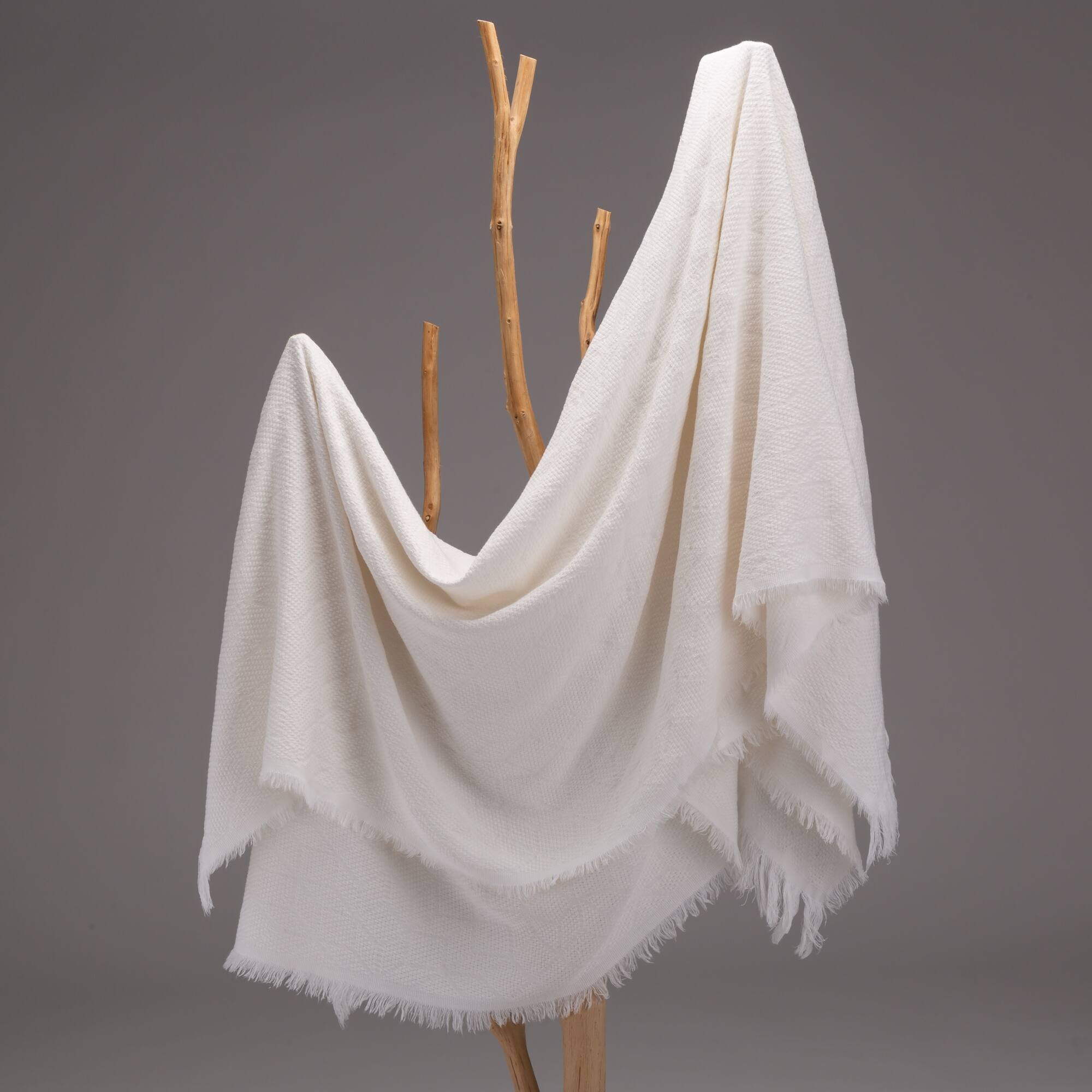 Glitzhome® White Geometry Cotton Woven Throw