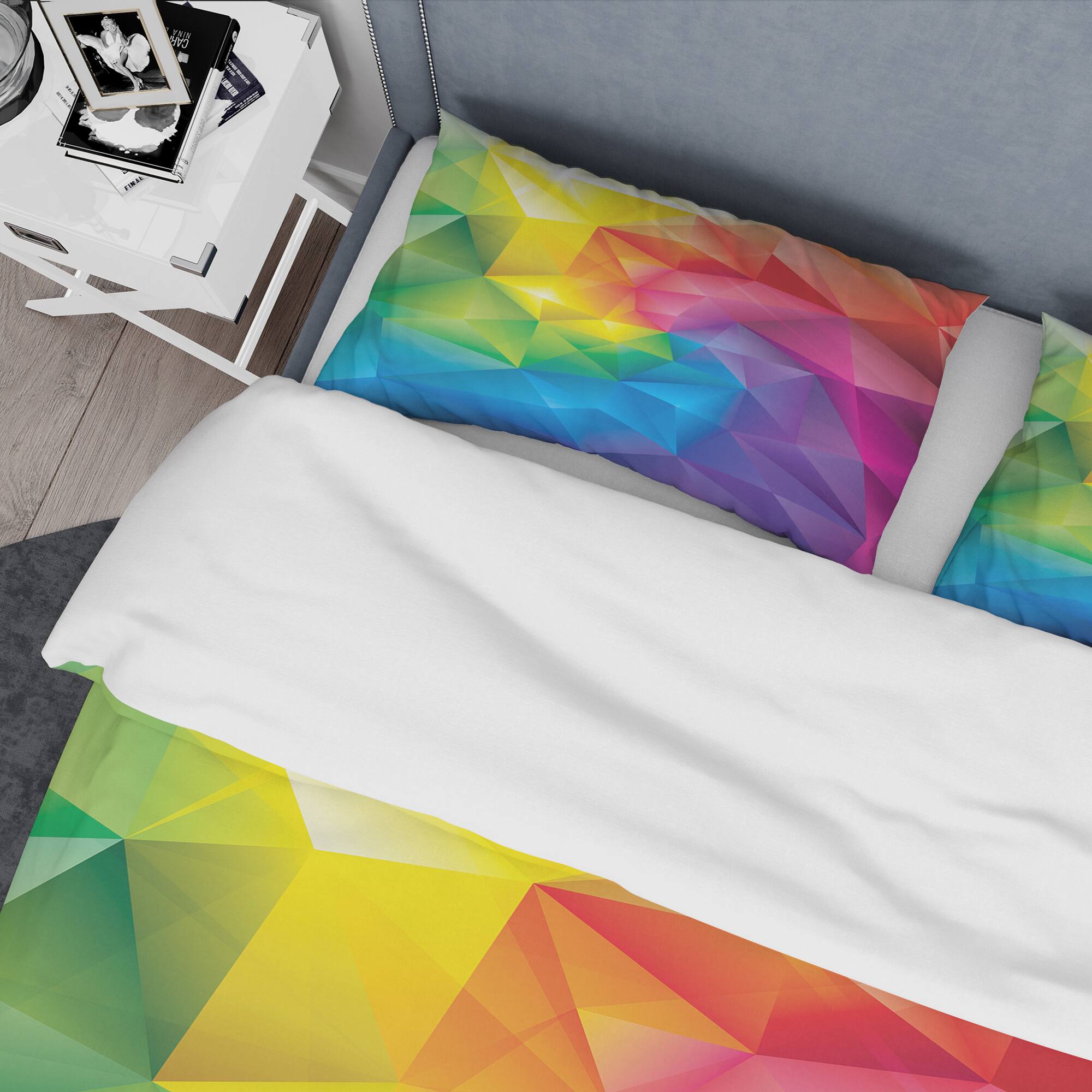 Designart 'Rainbow 3D Triangular Geometry' Modern & Contemporary Bedding Set - Duvet Cover & Shams