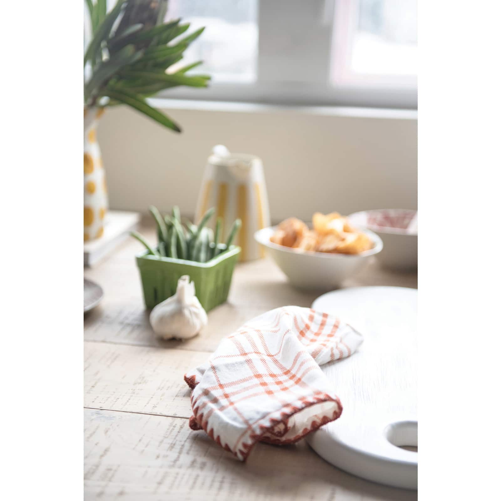 Hello Honey® 19" Textured White Acacia Wood Cheese/Serving Board