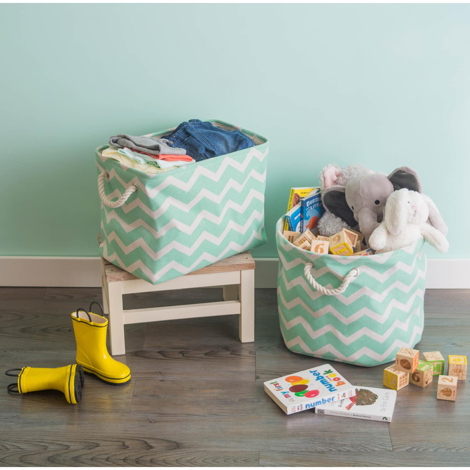 DII® Medium Round Chevron Polyester Bin