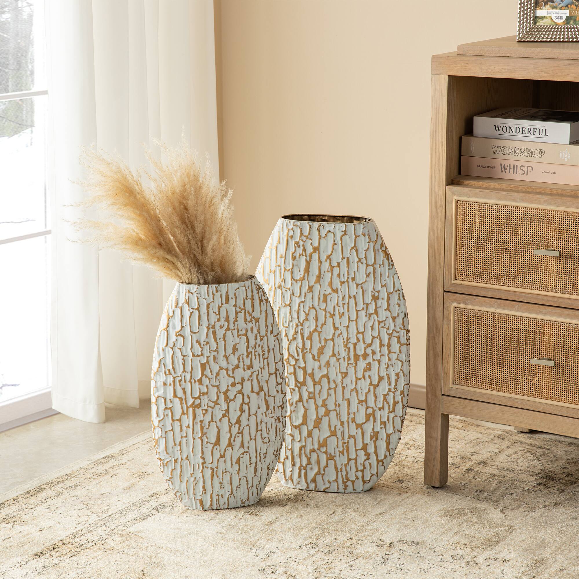 Glitzhome® Gold & White Oval Textured Metal Floor Vases Set