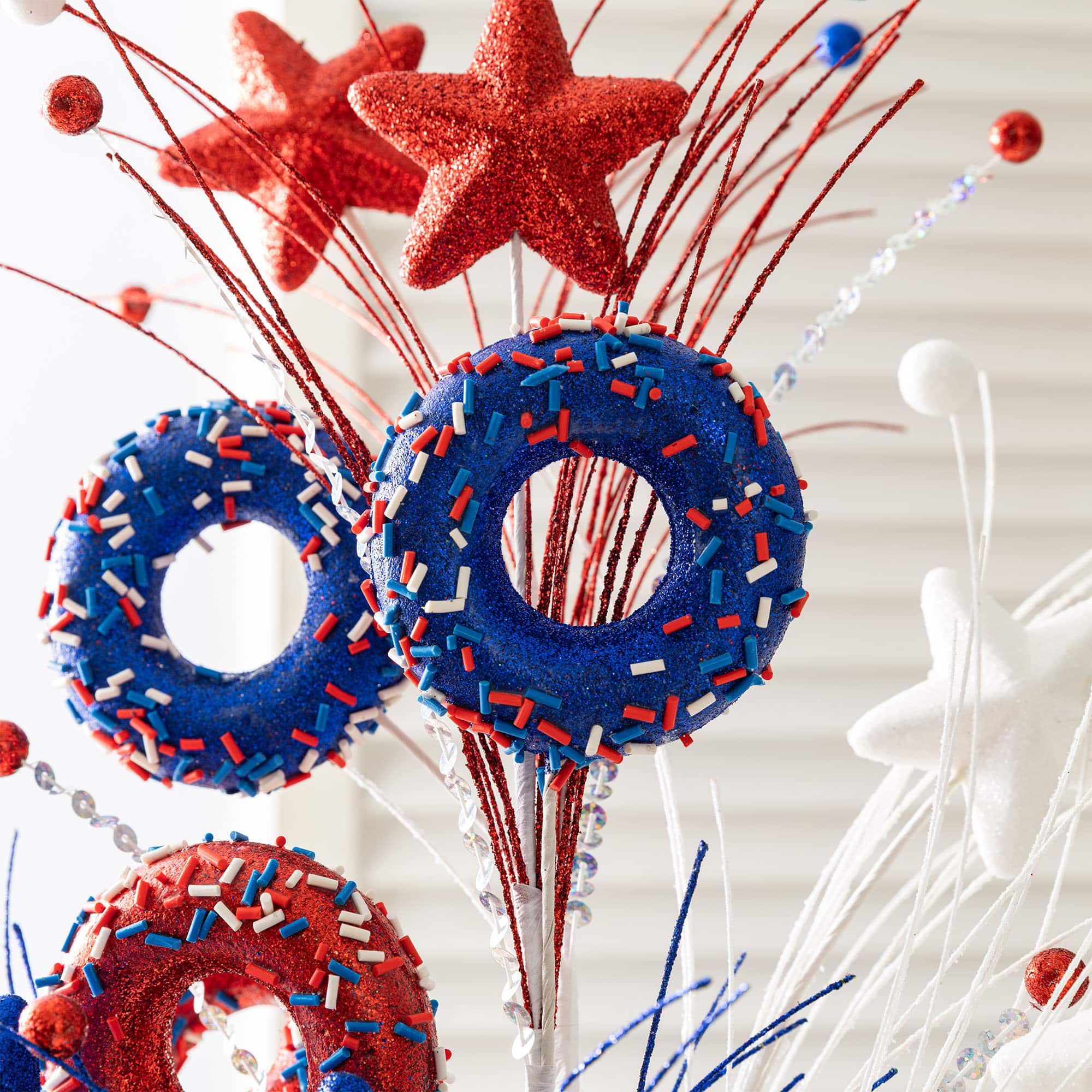 Glitzhome® 28" Set of 2 Patriotic Americana Stars and Donuts Garden Picks