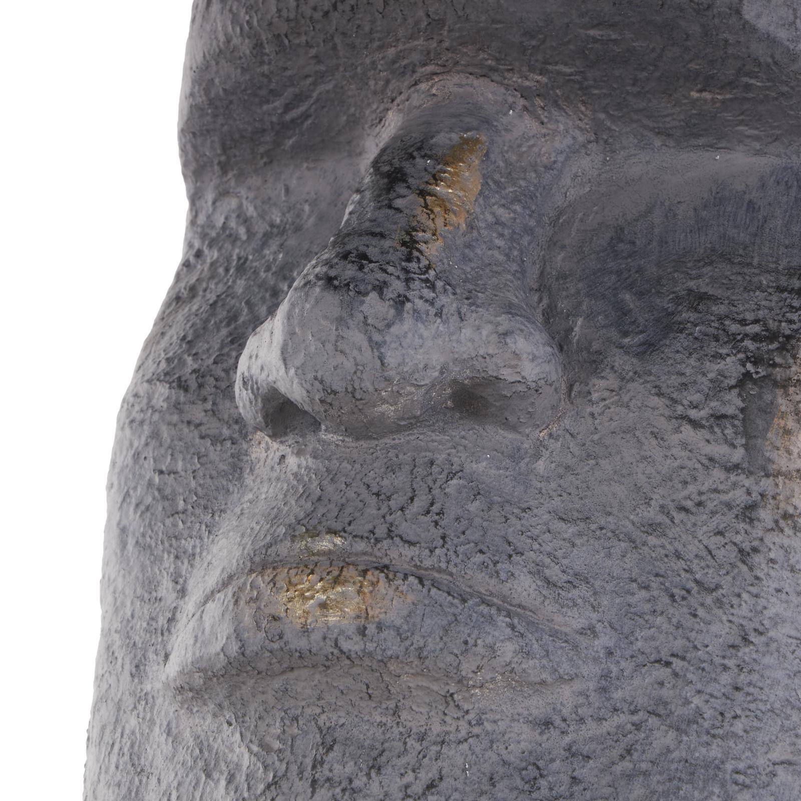 Distressed Island Head Planter