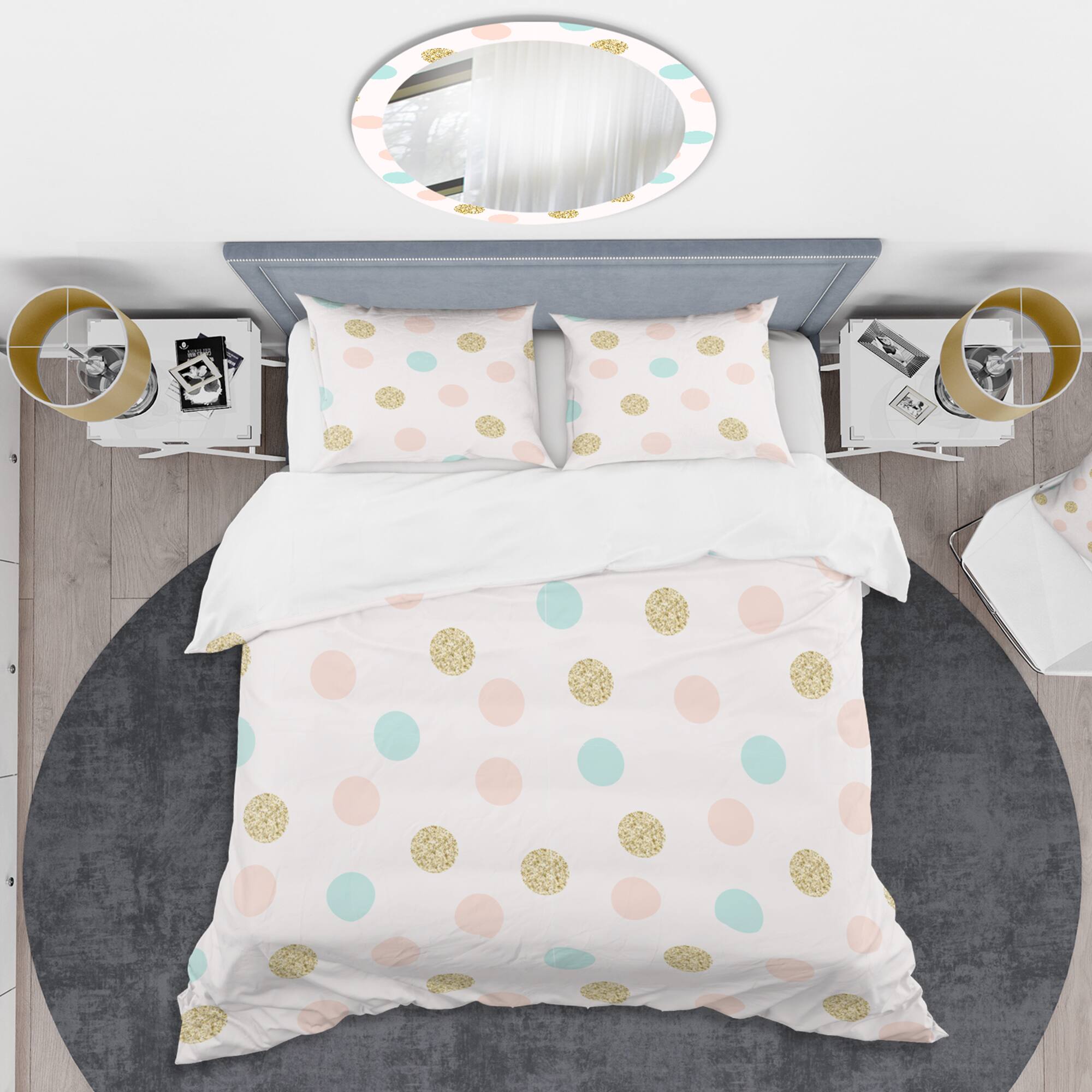 Designart 'Gold Chic Design III' Mid-Century Duvet Cover Set
