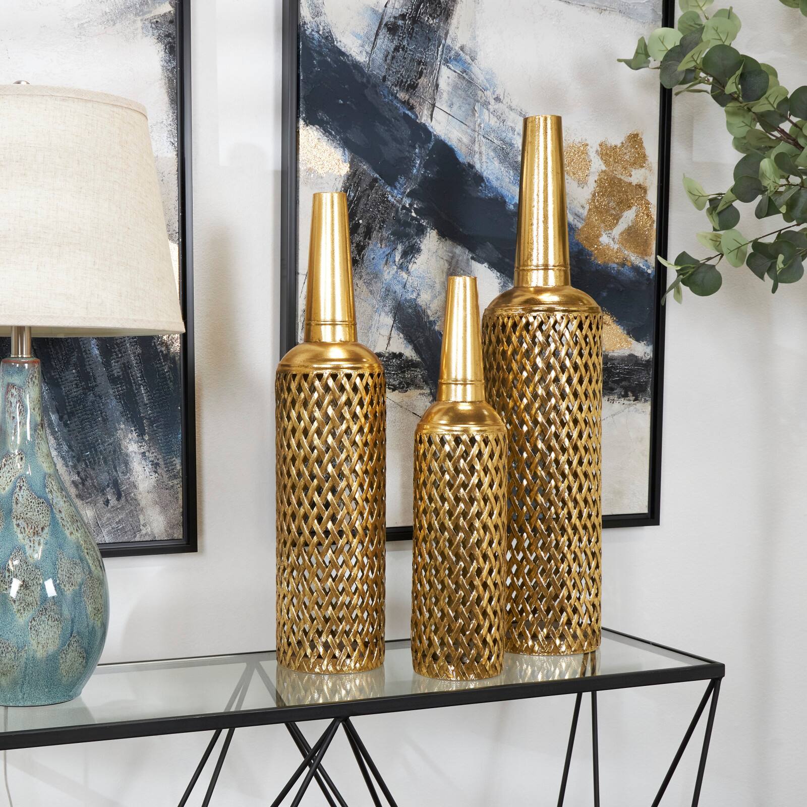 Gold Metal Diamond Patterned Vase with Open Frame Design Set