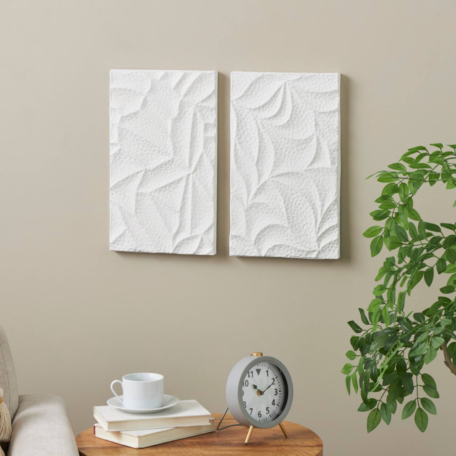 10" x 18" White Metal Leaf Embossed Wall Décor Set
